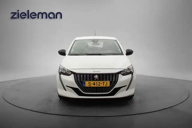 Peugeot 208 view 14