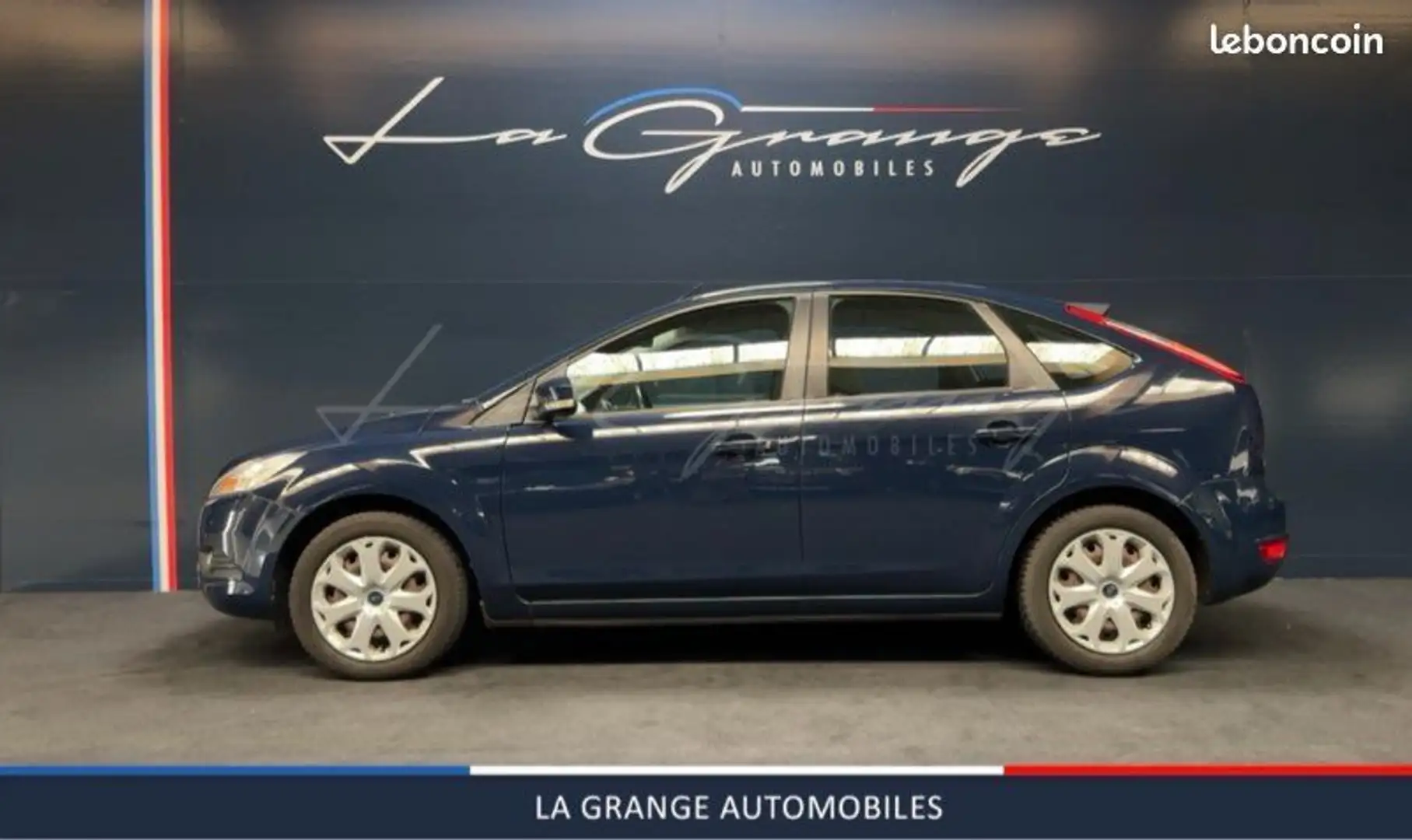 Ford Focus Bleu - 1