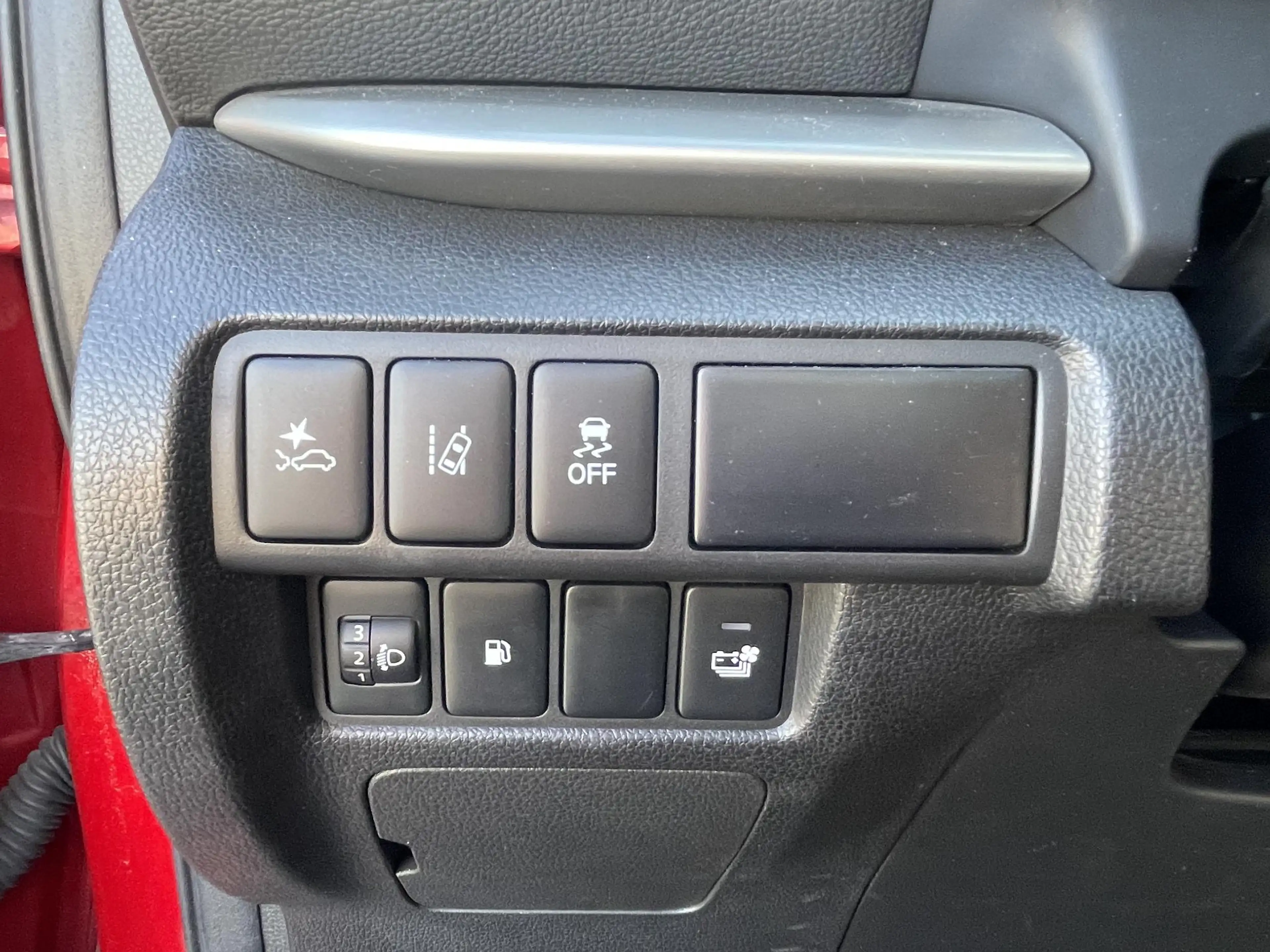 Mitsubishi Eclipse Cross 2.4 PHEV intense+ — photo 11