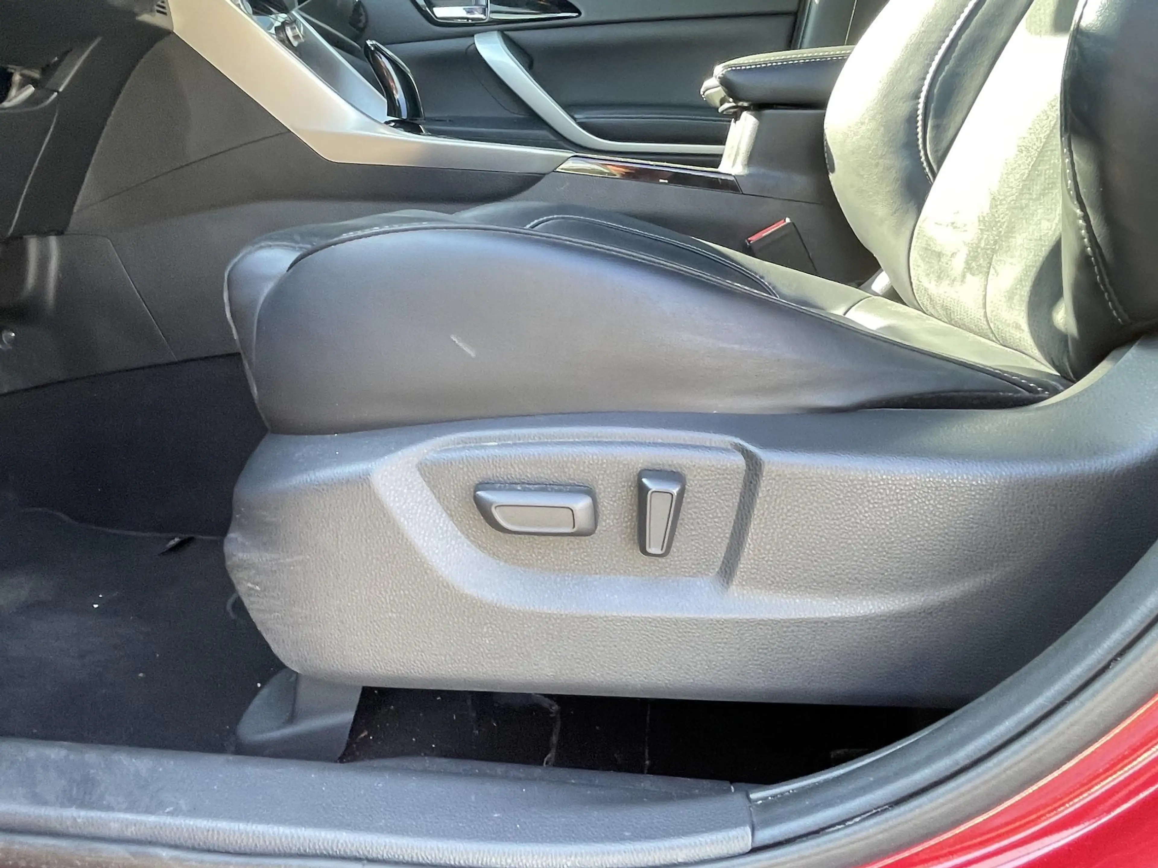 Mitsubishi Eclipse Cross 2.4 PHEV intense+ — photo 10
