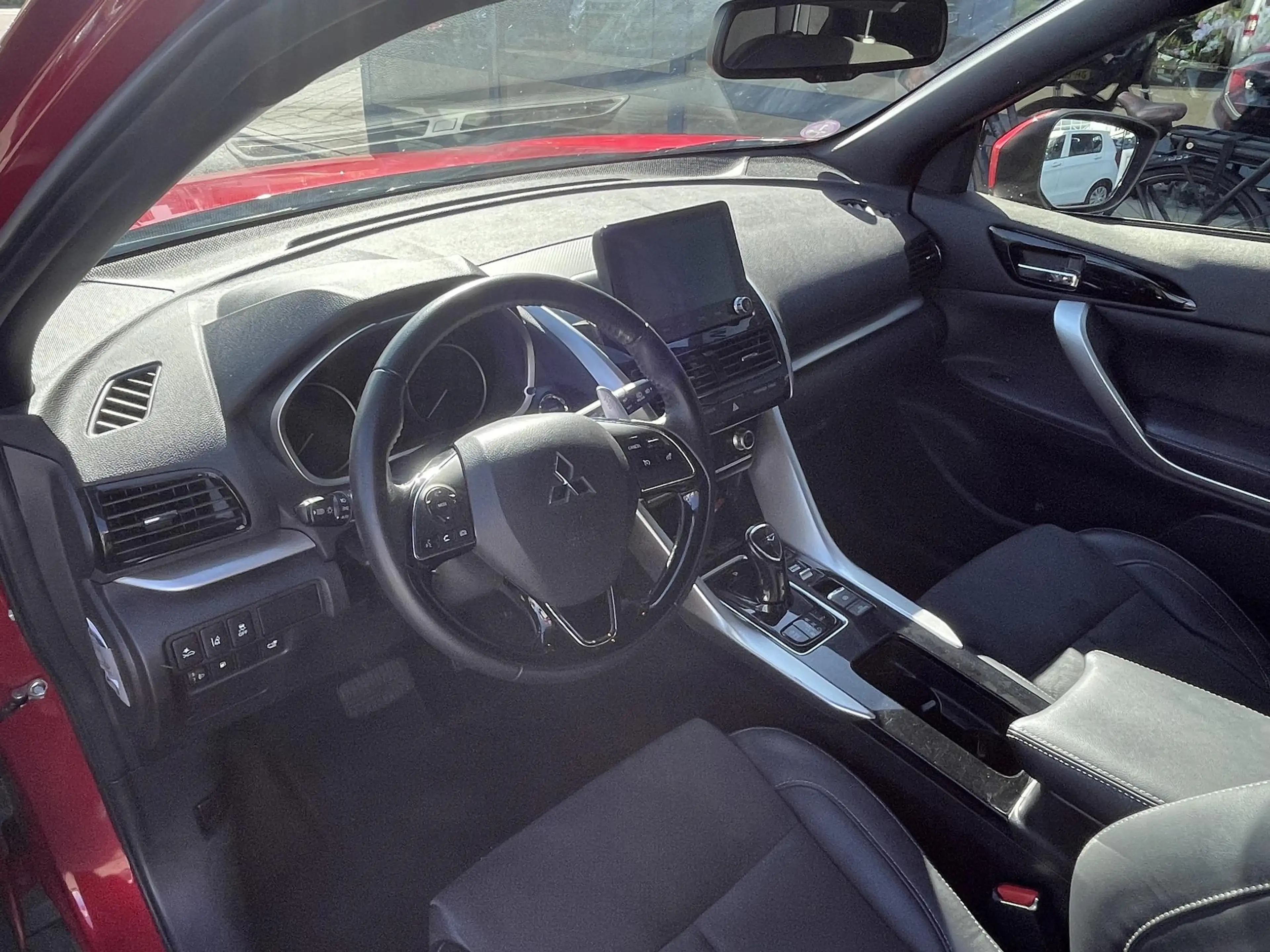 Mitsubishi Eclipse Cross 2.4 PHEV intense+ — photo 8