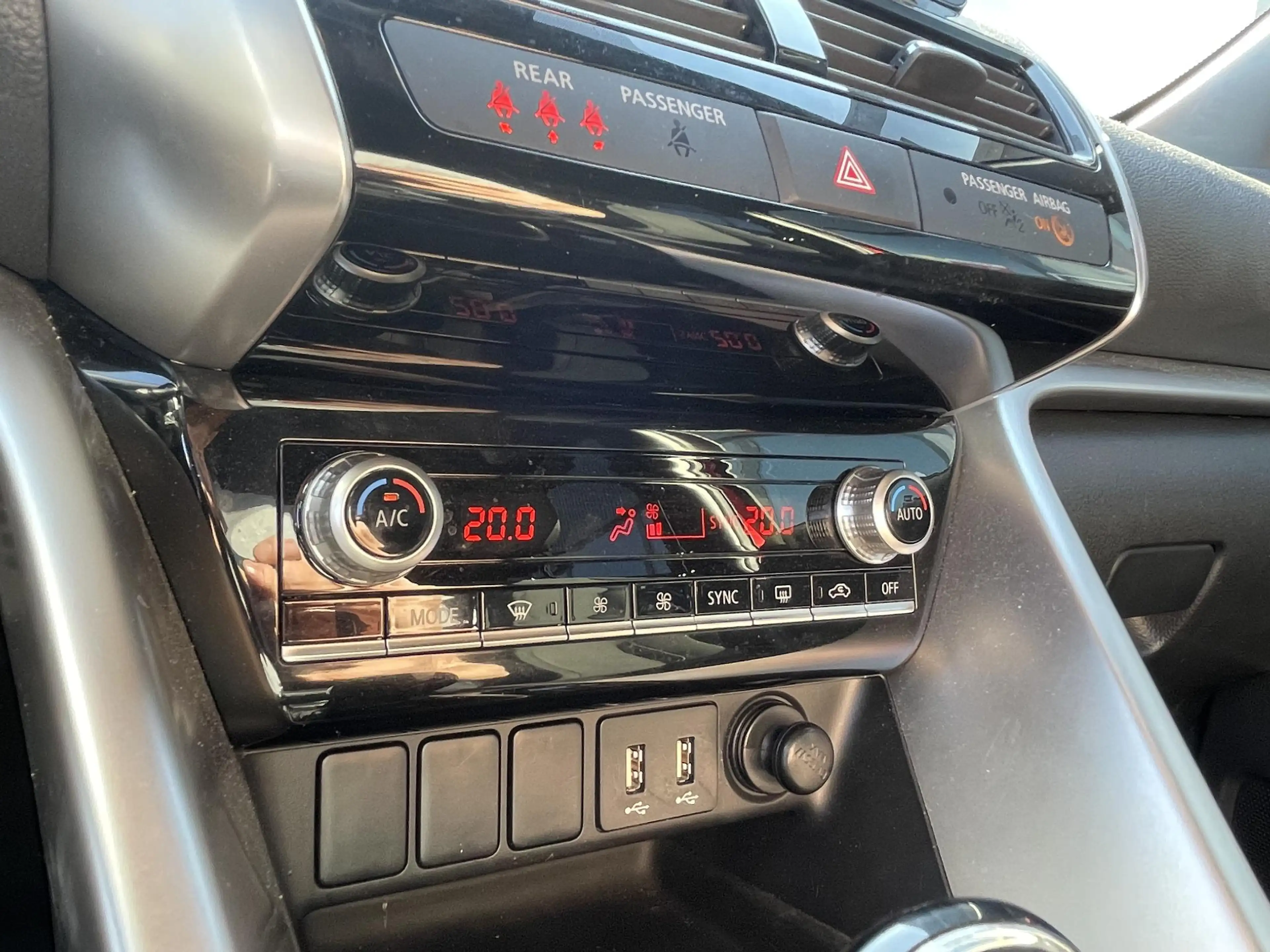 Mitsubishi Eclipse Cross 2.4 PHEV intense+ — photo 14