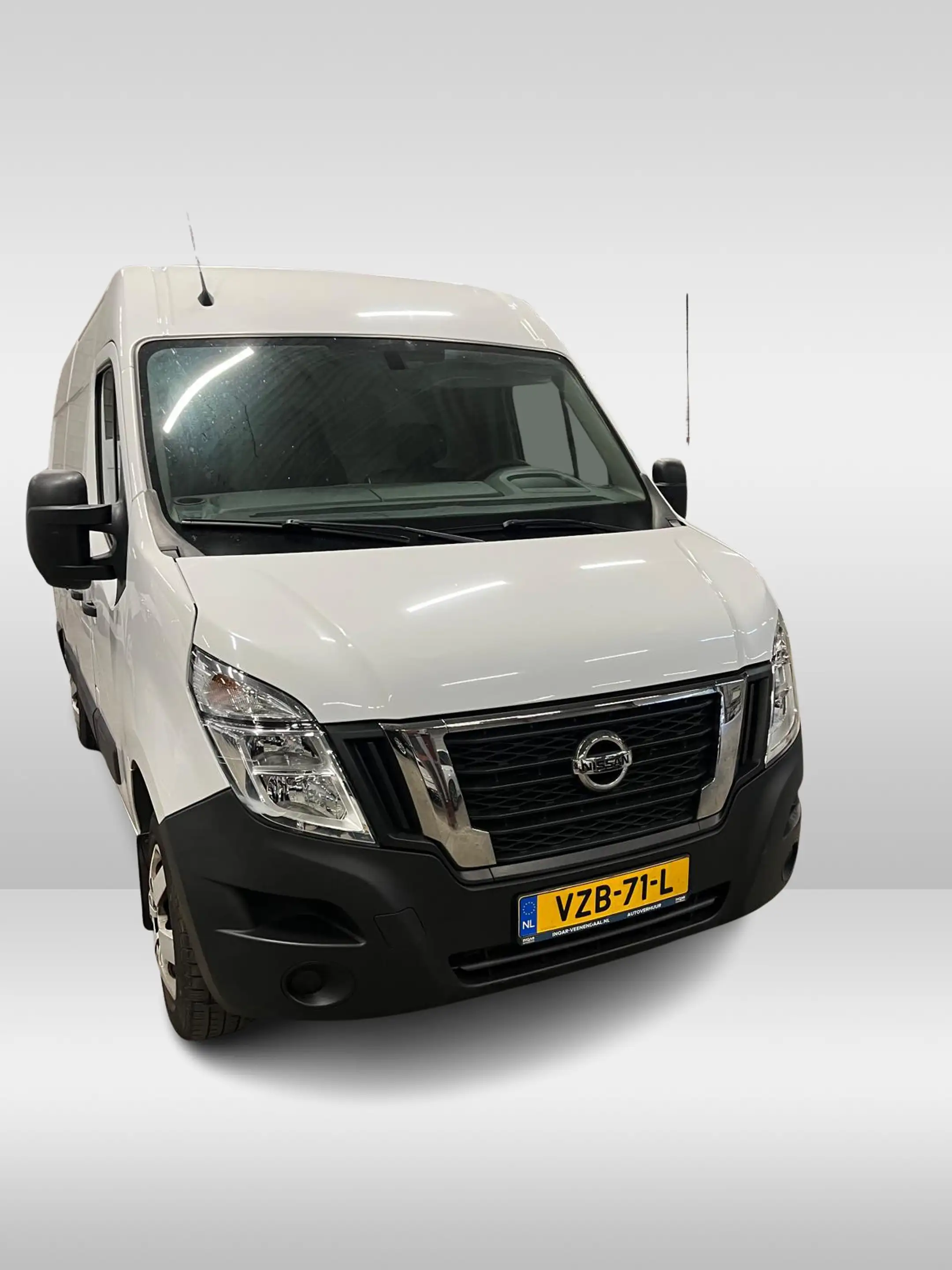 Nissan Interstar 2.3 dCi L2H2 N-Connecta