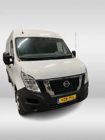 Nissan Interstar 2.3 dCi L2H2 N-Connecta