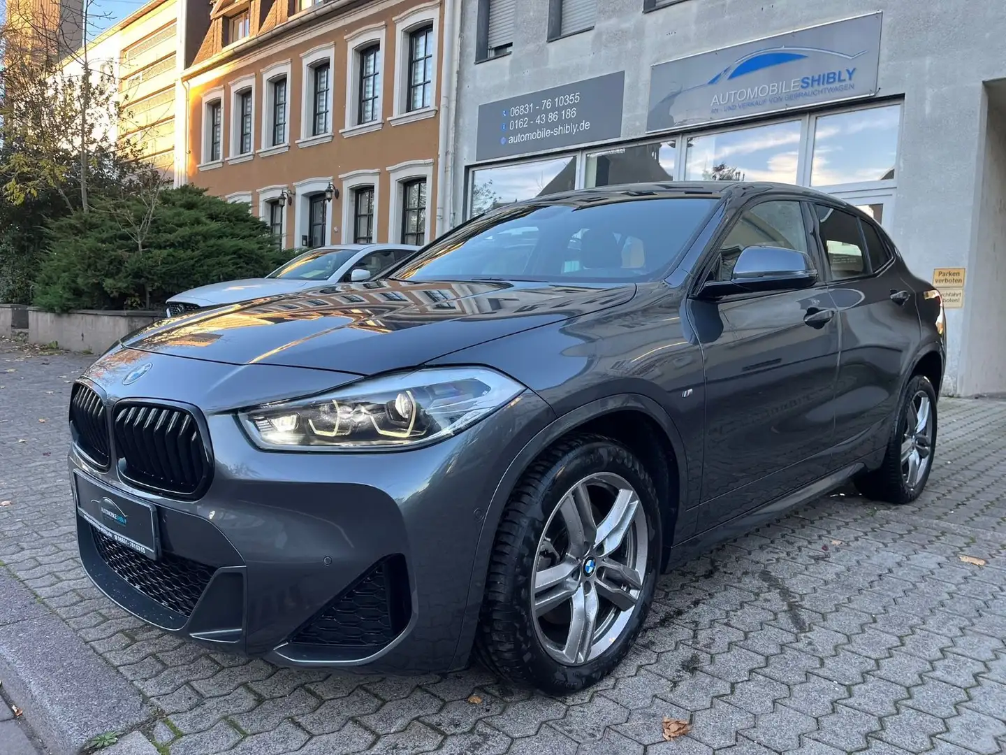 BMW X2 BMW X2 20i M Sport Paket Aut, Facelift, Leder Gris - 1