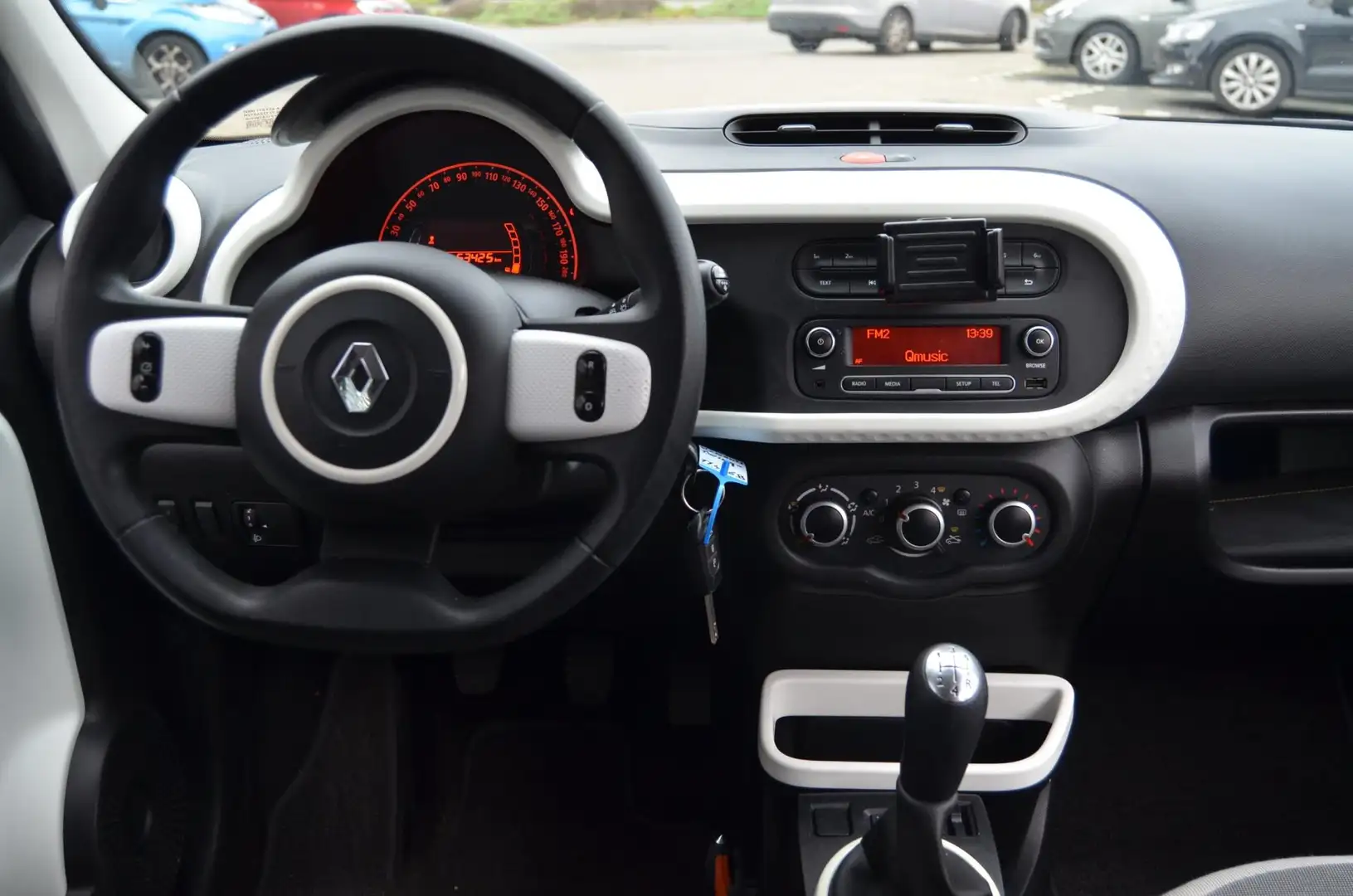 Renault Twingo 1.0 SCe Collection| SPEC UITV| BLUE TOOTH| Zwart - 2