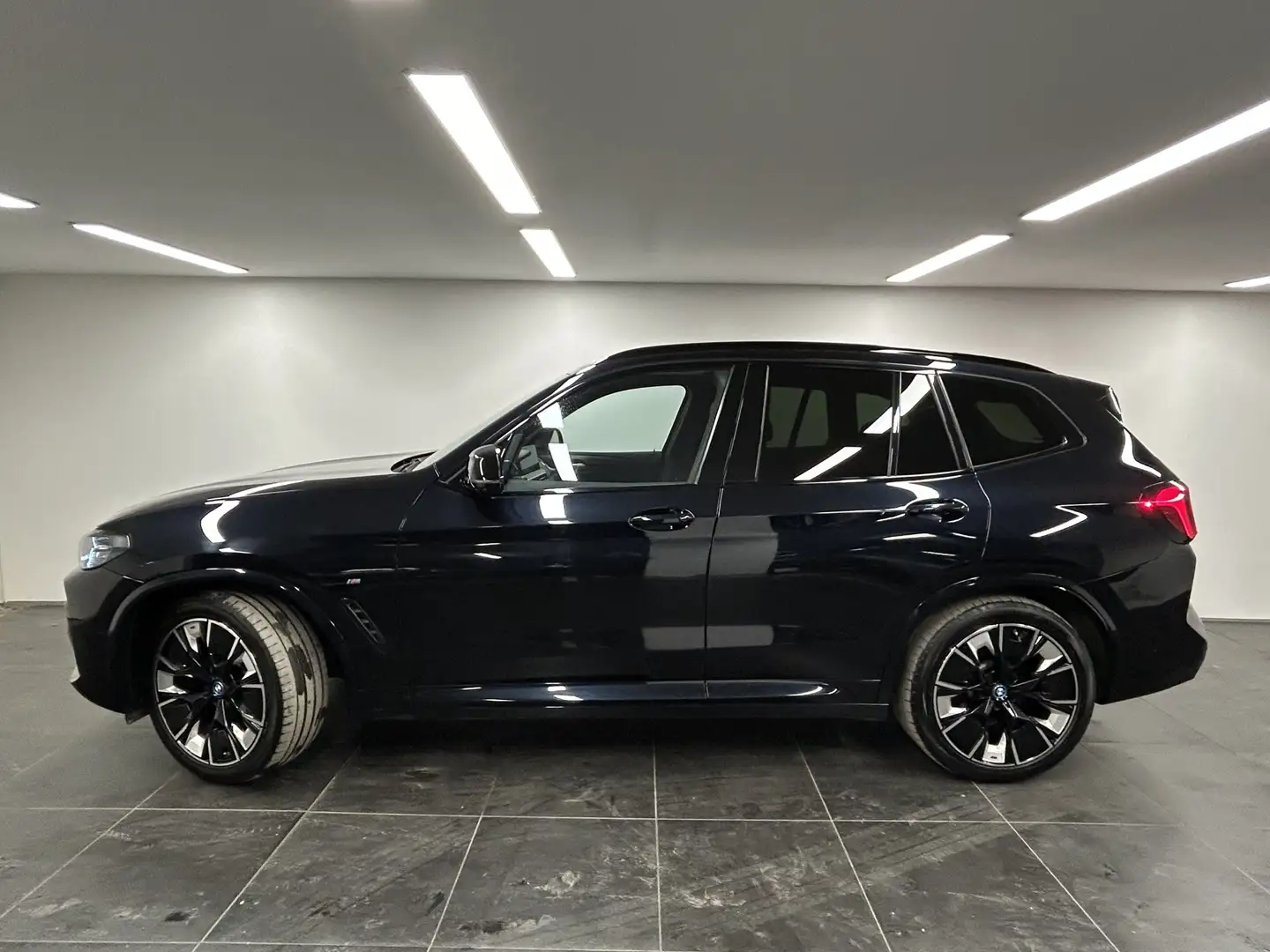 BMW iX3 M Sport Impressive Harman/Kardon Head-Up DAB LED A Schwarz - 2