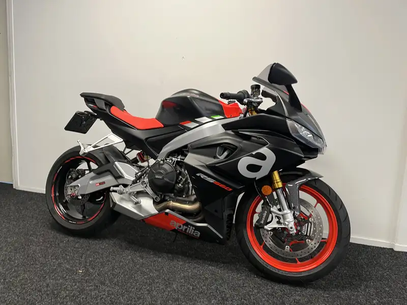 Aprilia RS 660 - foto 4