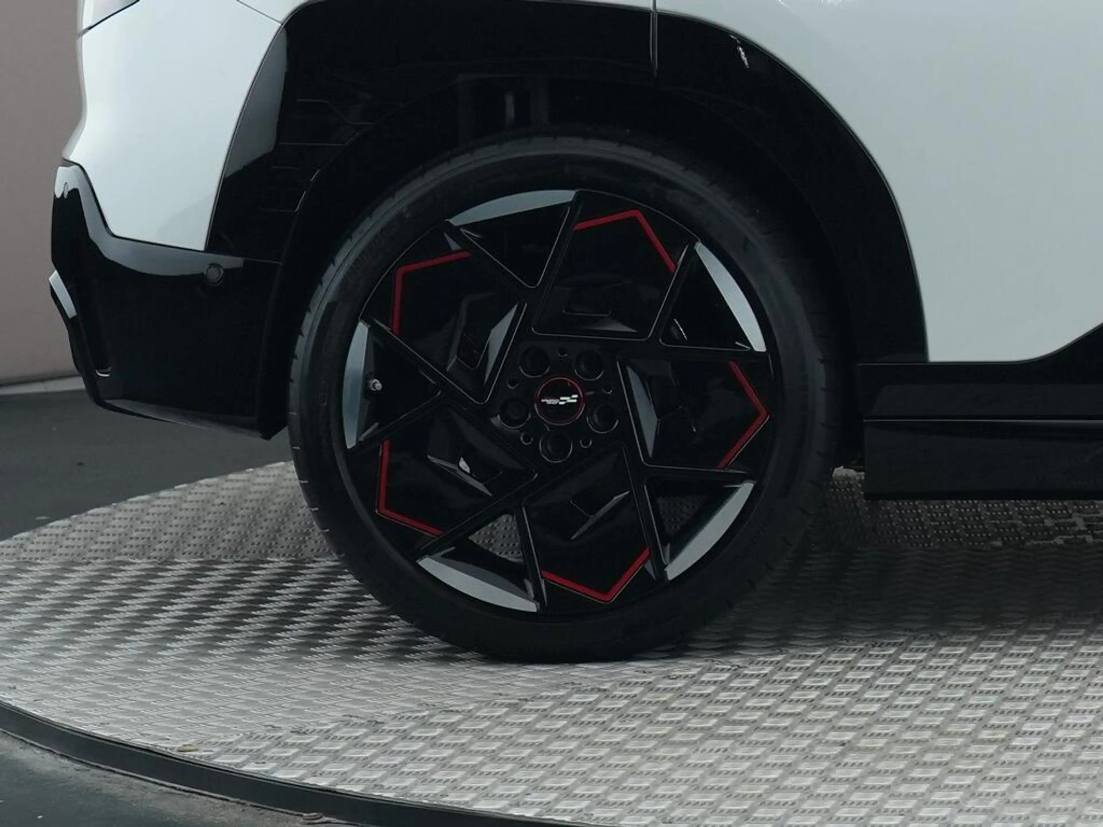 MINI Aceman E JCW John Cooper Works XL 54.2 kWh — photo 15