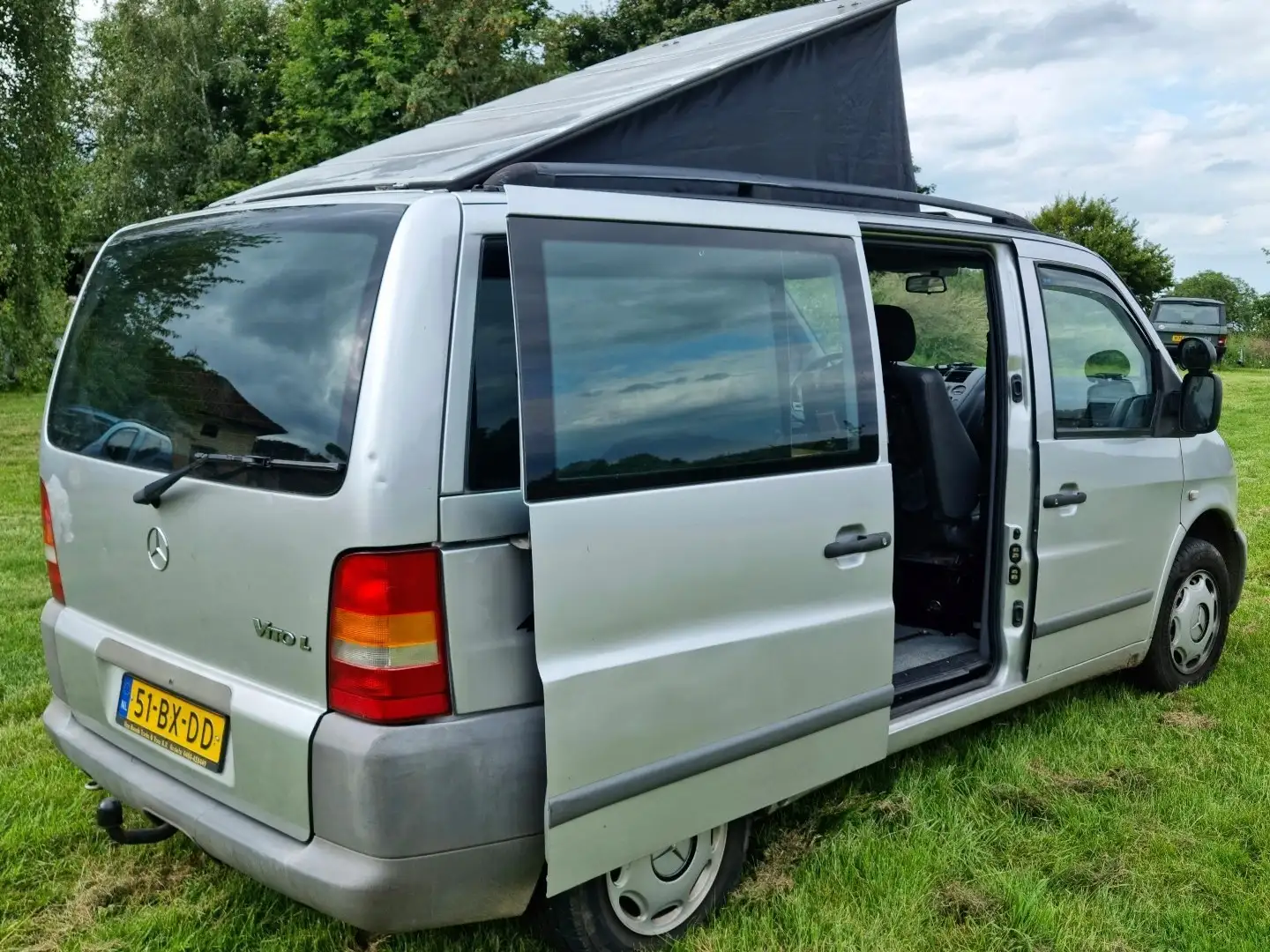 Mercedes-Benz Camper: Vito 112 CDI Lang Argintiu - 2