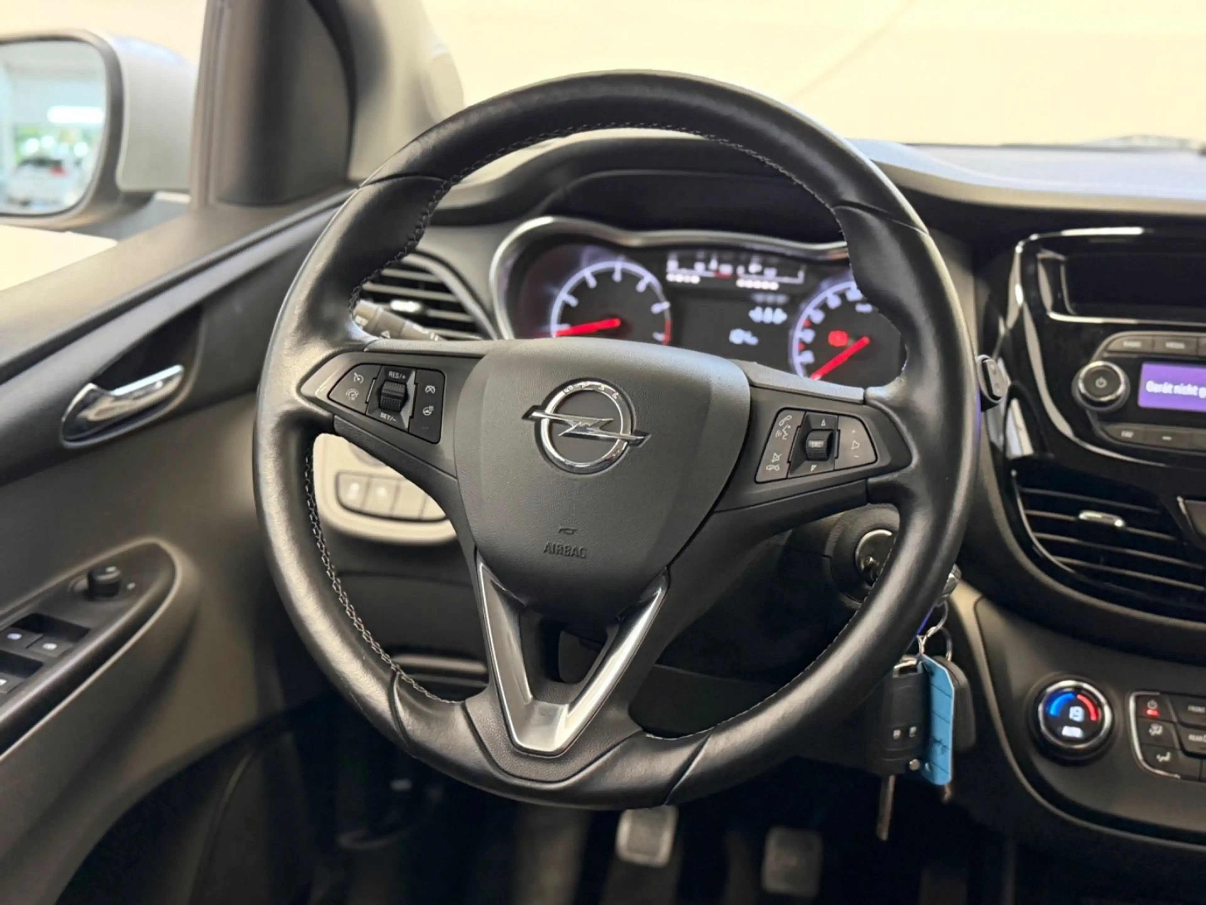Opel Karl 1.0 Innovation/Sitzheizung/klima Automatik — photo 14