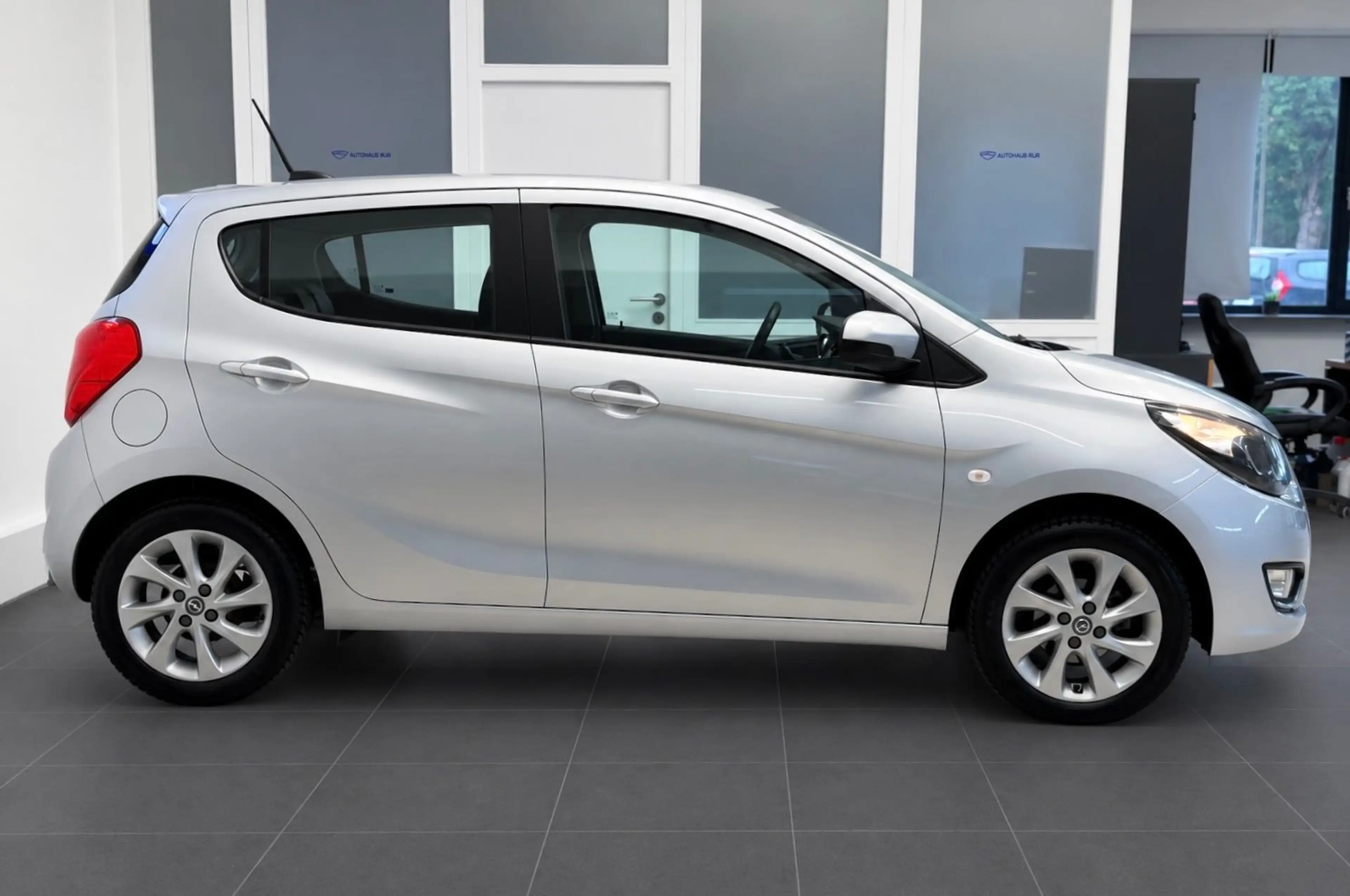 Opel Karl 1.0 Innovation/Sitzheizung/klima Automatik — photo 6
