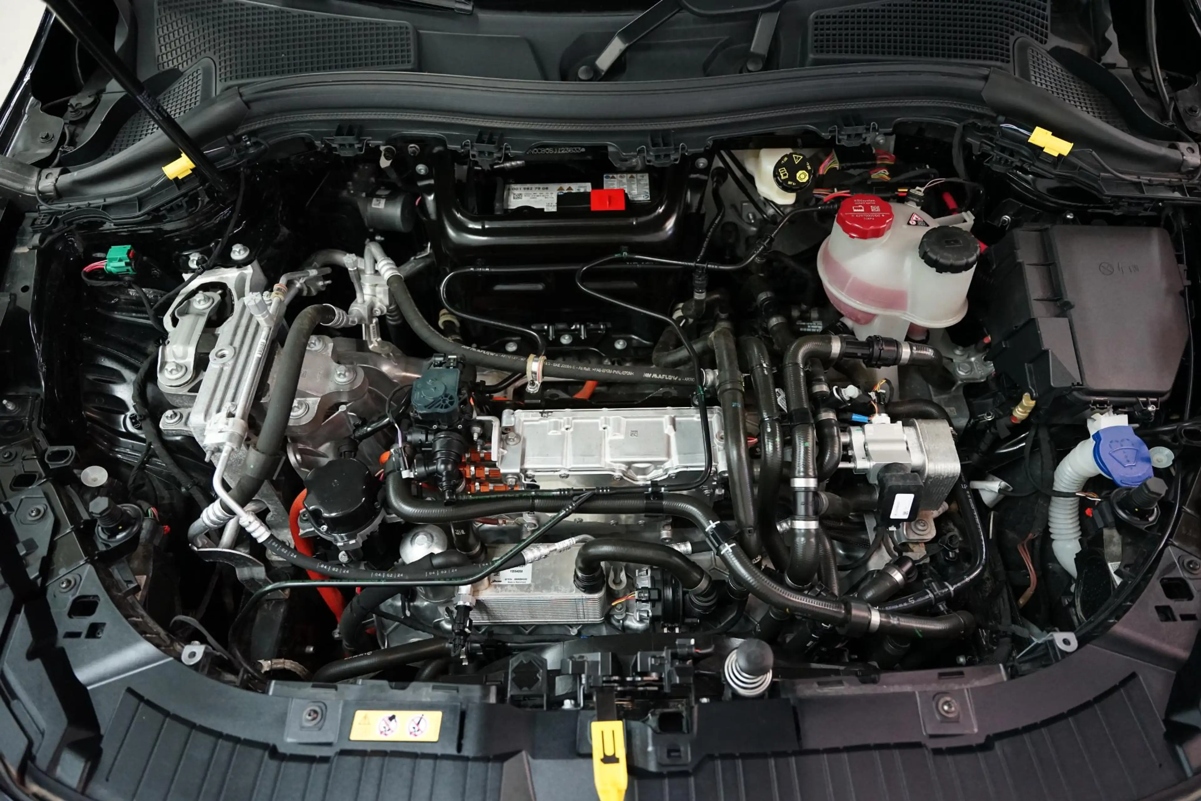 Mercedes-Benz EQA 250 EQA 250+ AMG Line |Panoramisch schuifdak|... — photo 14