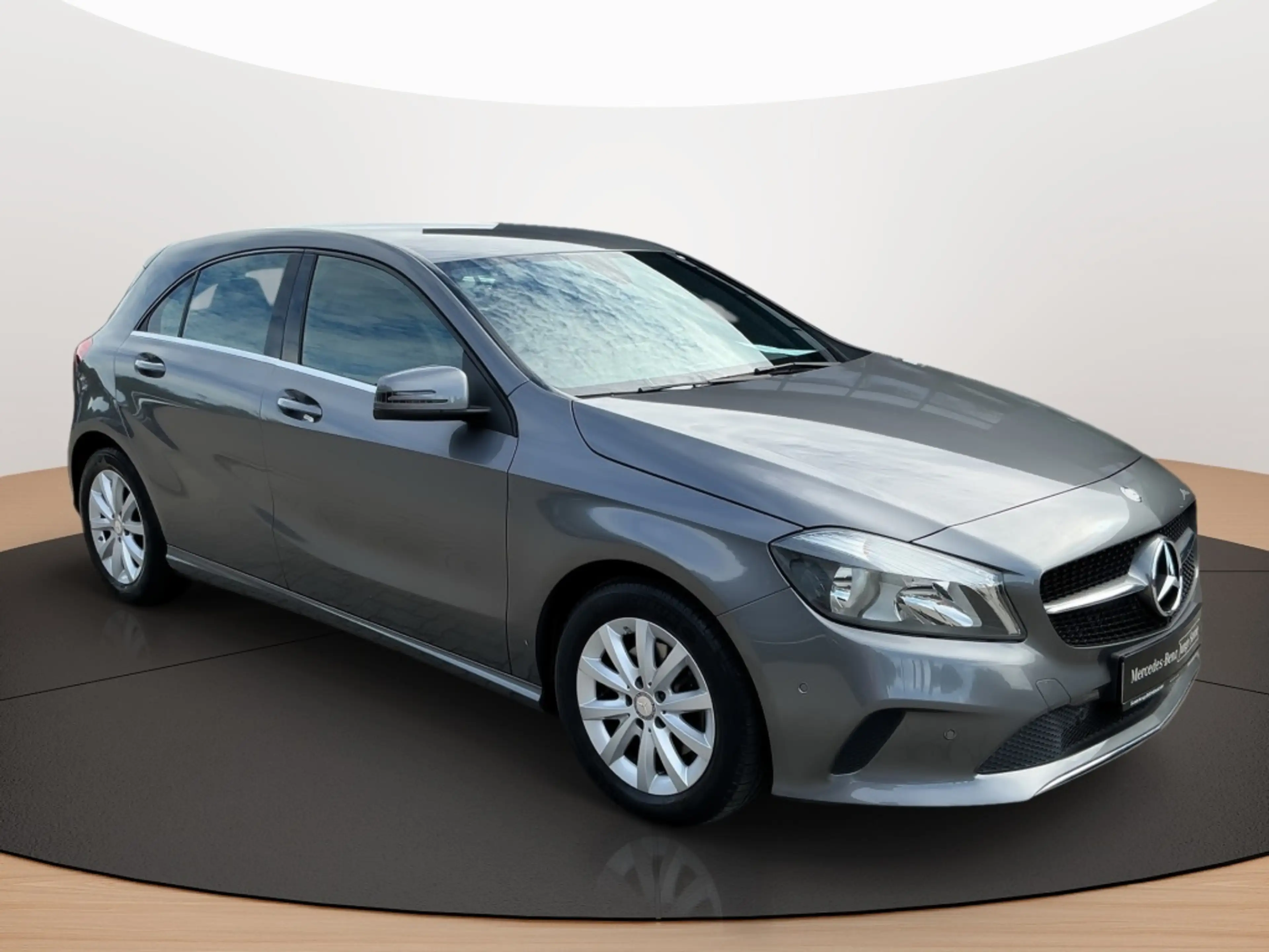 Mercedes-Benz A 180 STYLE NAVIGATION SITZHEIZUNG PARKTRONIC — photo 4