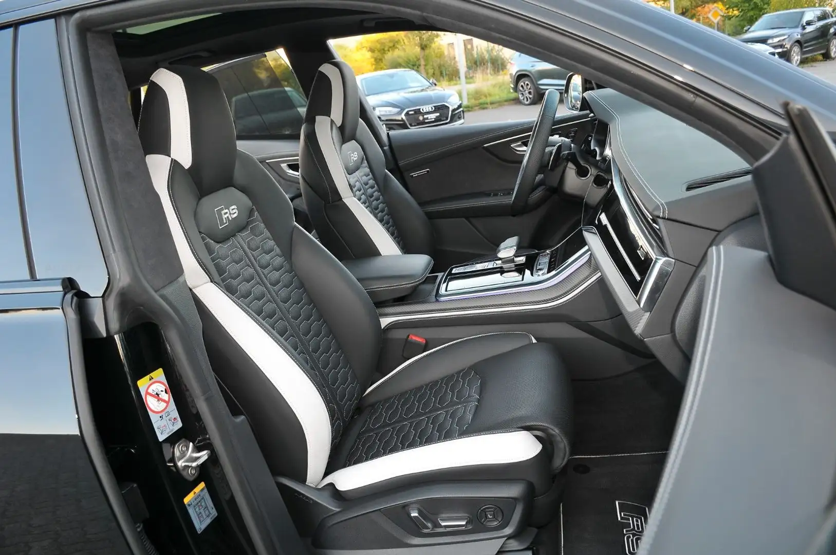 Audi RS Q8 4.0TFSI Exclusive B&O 4D AUDI GARANTIE 2029 Schwarz - 1