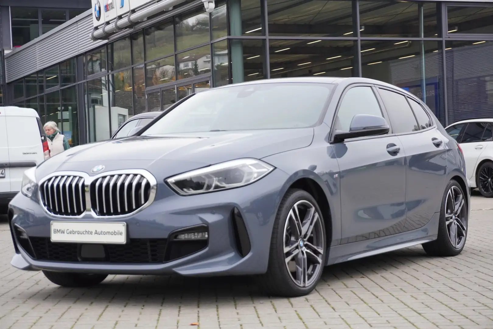 BMW 120 d xDrive M Sport Head-Up Kamera LED Sportsitze 18" Grau - 1