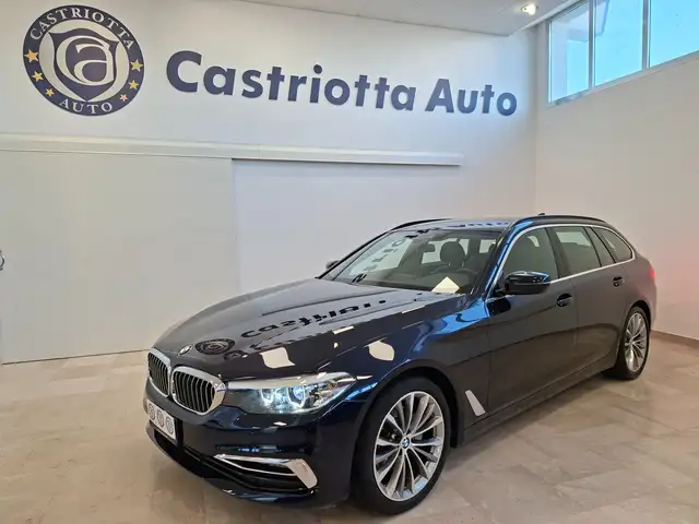 BMW 520 d Touring mhev 48V Luxury automatica Spettacolare