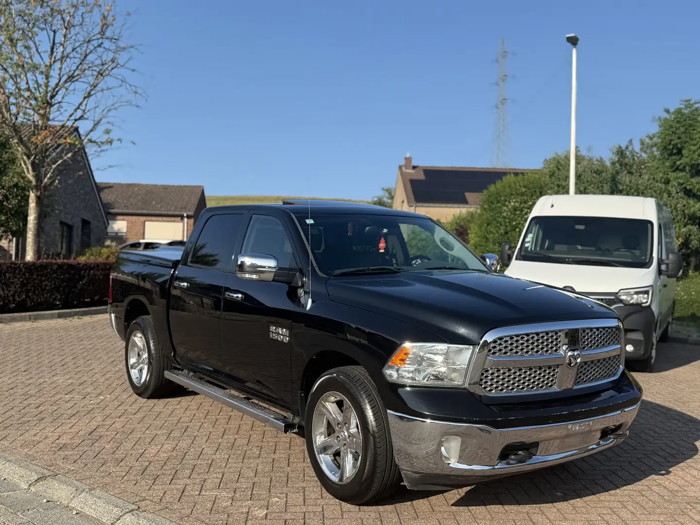 Dodge RAM 1500 3.7 LPG Noir - 1