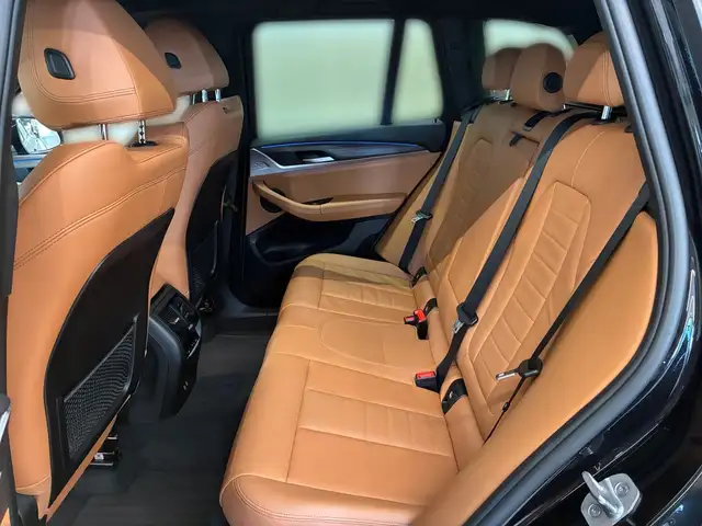 BMW X3 view 7