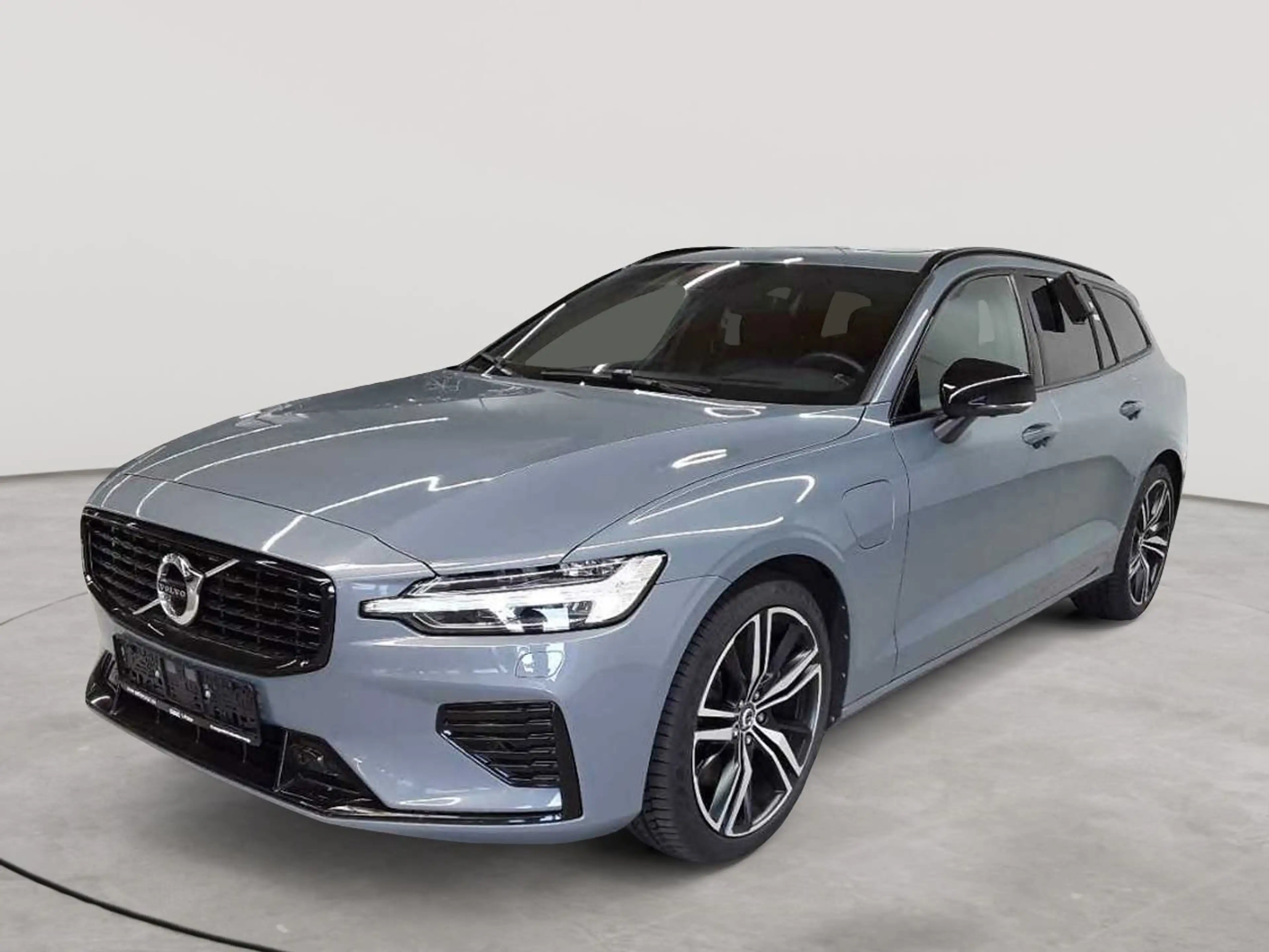 Volvo V60 V60 T6 AWD Recharge RDesign PANO AHK — photo 2