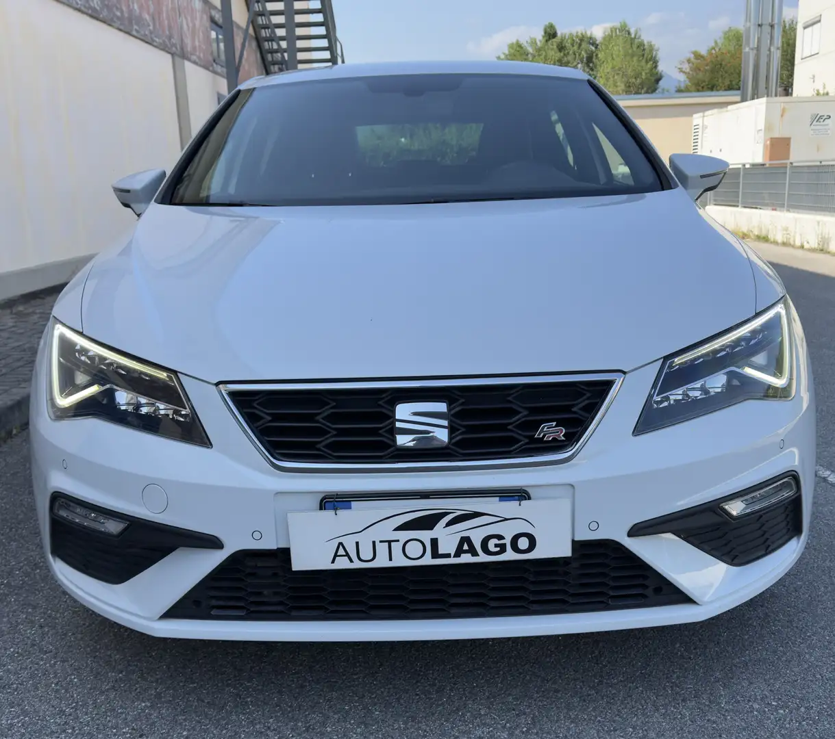 SEAT Leon 2.0 tdi FR 184cv Blanc - 1