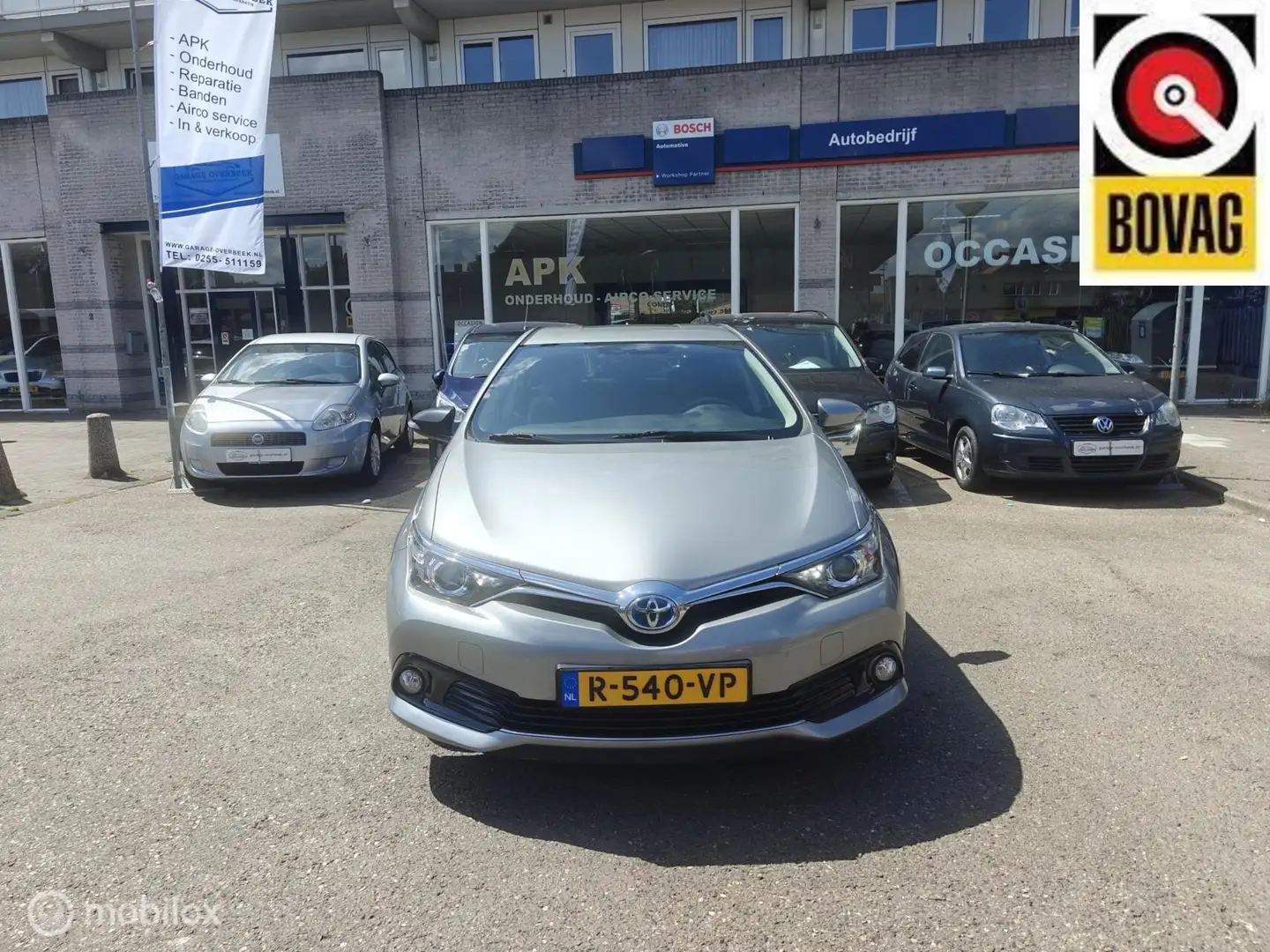 Toyota Auris 1.8 Hybrid 2016 CRUISE/NAVI/CAM/DEALER-OND/APK! Grijs - 2