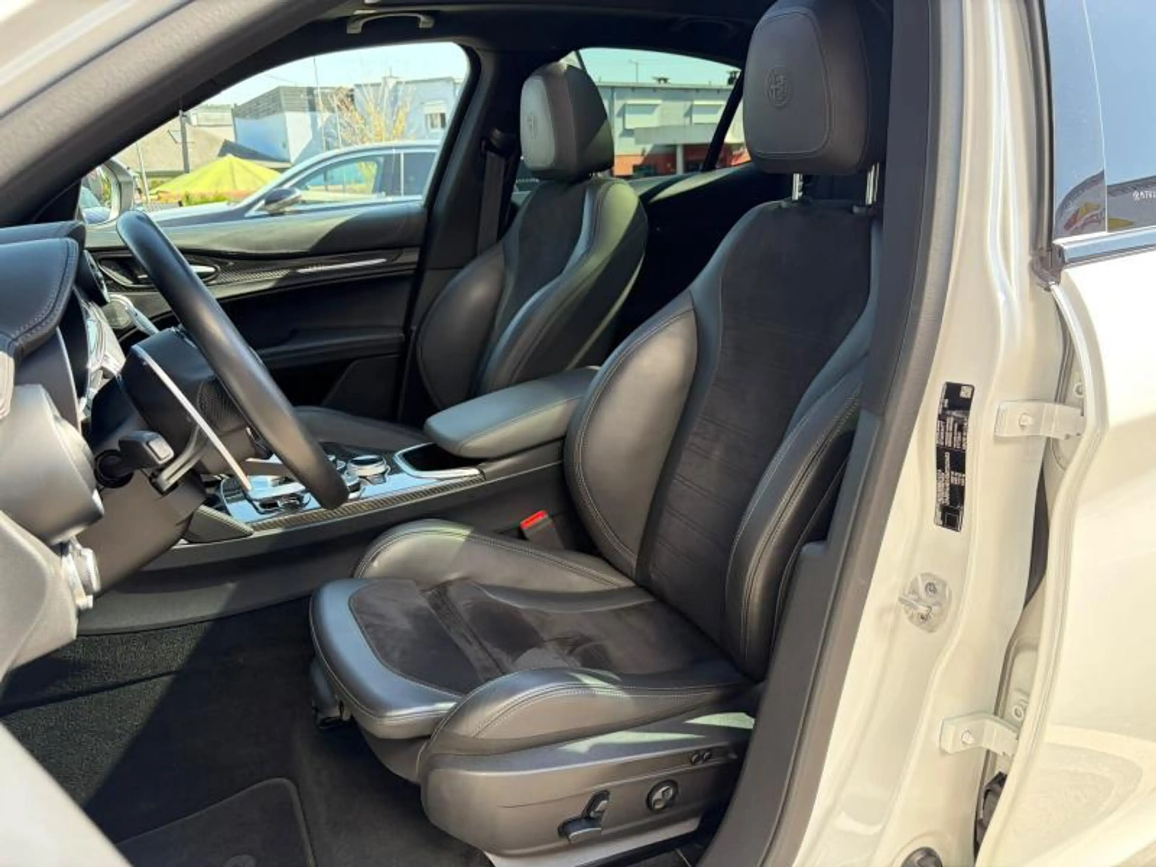 Alfa Romeo Stelvio Quadrifoglio Q4 Toit ouvrant/Sieges Chauffant/ — photo 11