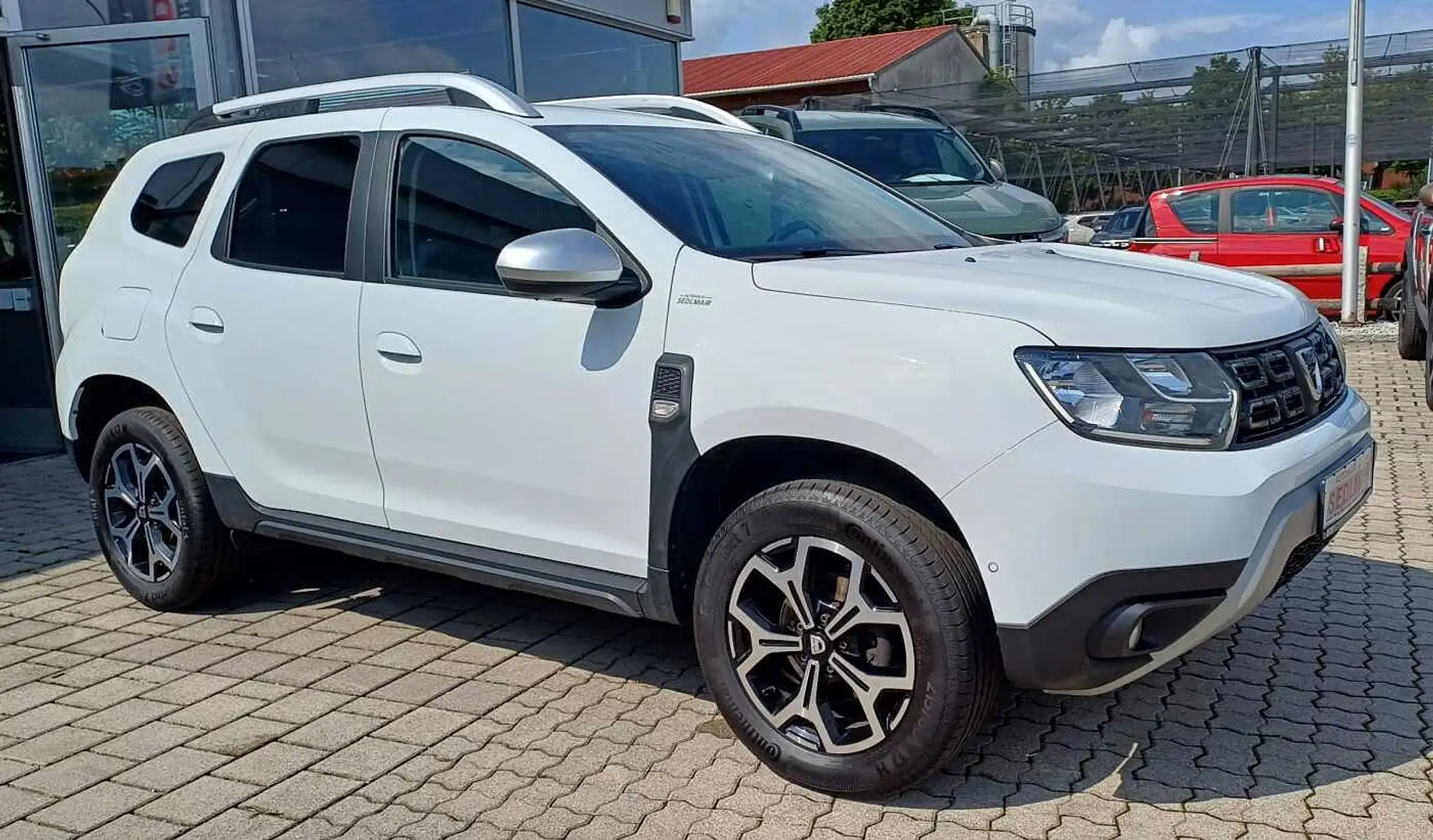 Dacia Duster TCe 150 Prestige Navi, SHZ, AHK, Multiview Weiß - 2
