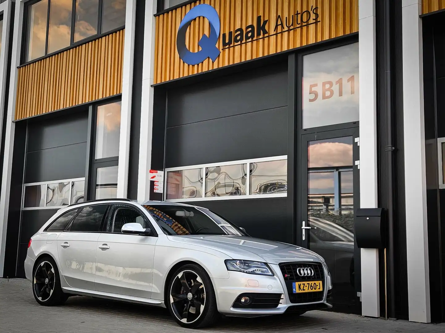 Audi S4 Avant 3.0 TFSI Quattro 334PK | XENON | 19" ROTORS Grey - 2