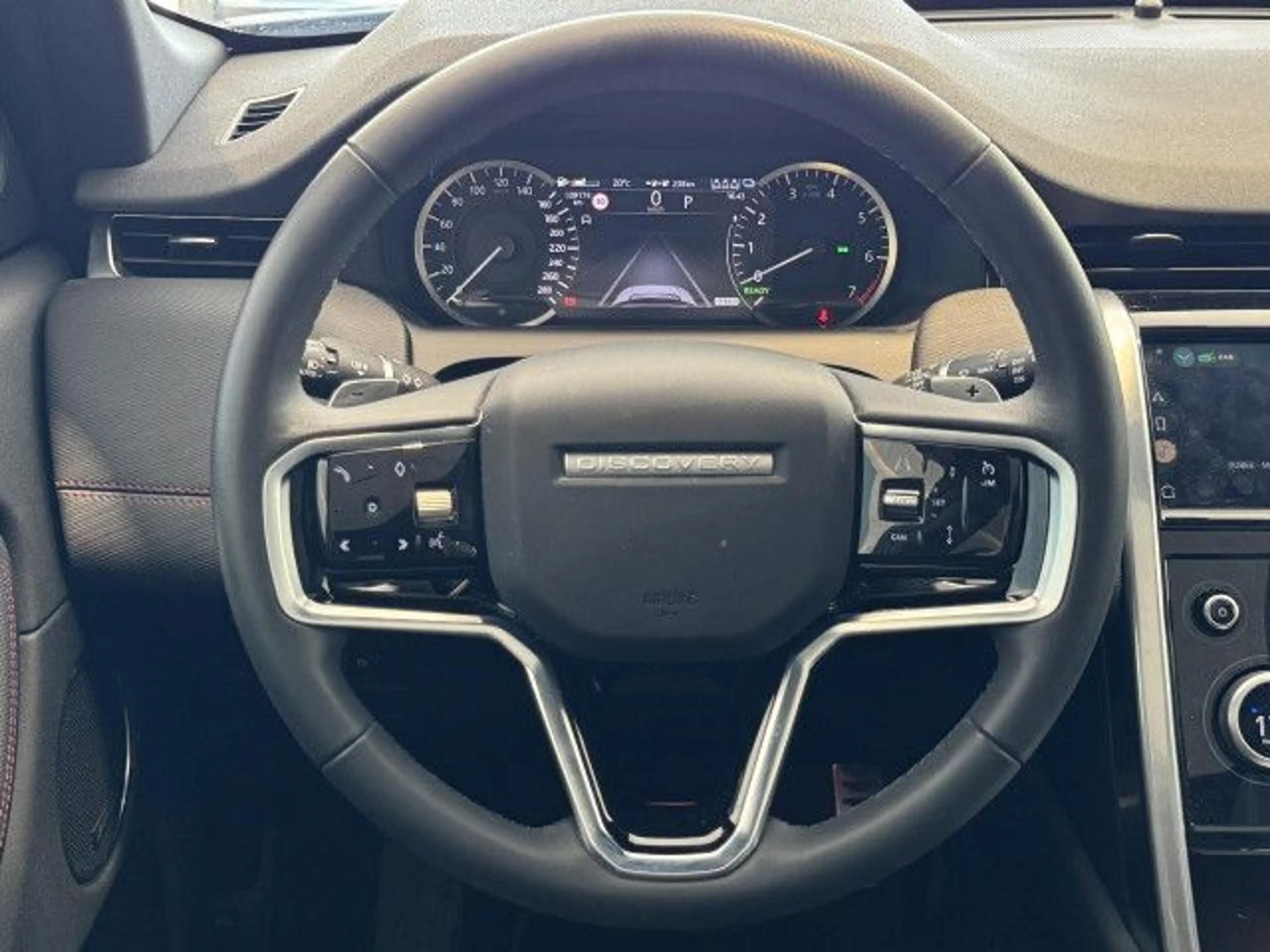 Land Rover Discovery Sport P300e R-Dyn SE Panoramadach Navi — photo 11