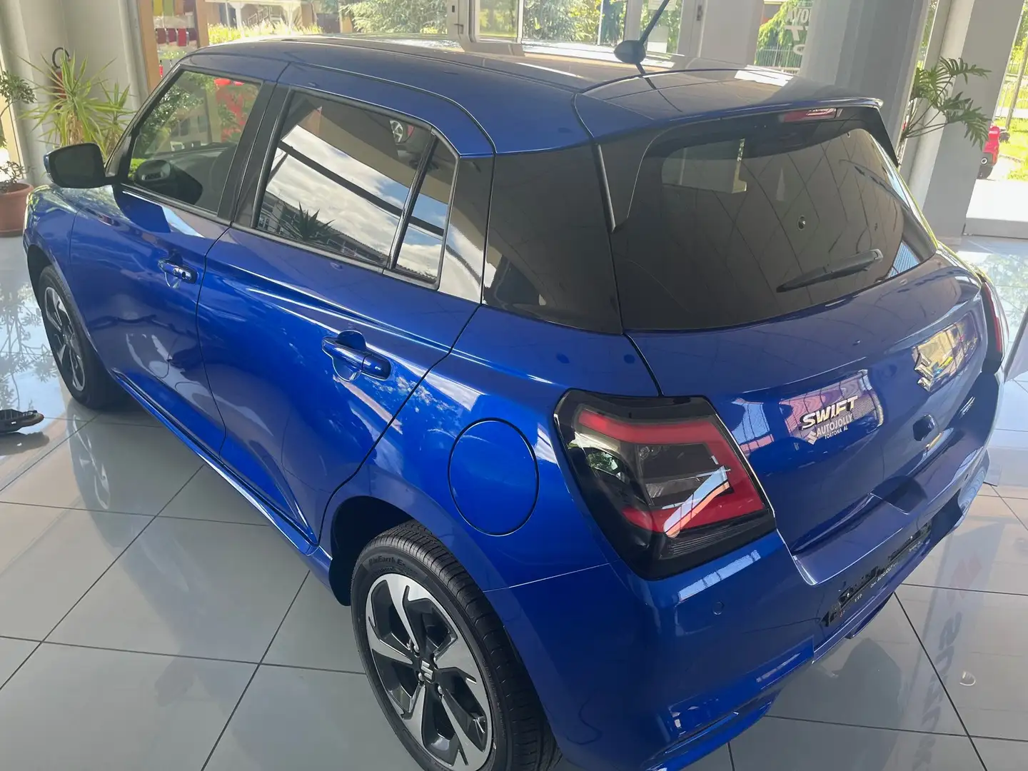 Suzuki Swift TOP 2WD, NUOVA, NON KM ZERO, CON SUZUKI DAL 1986 Blu/Azzurro - 2