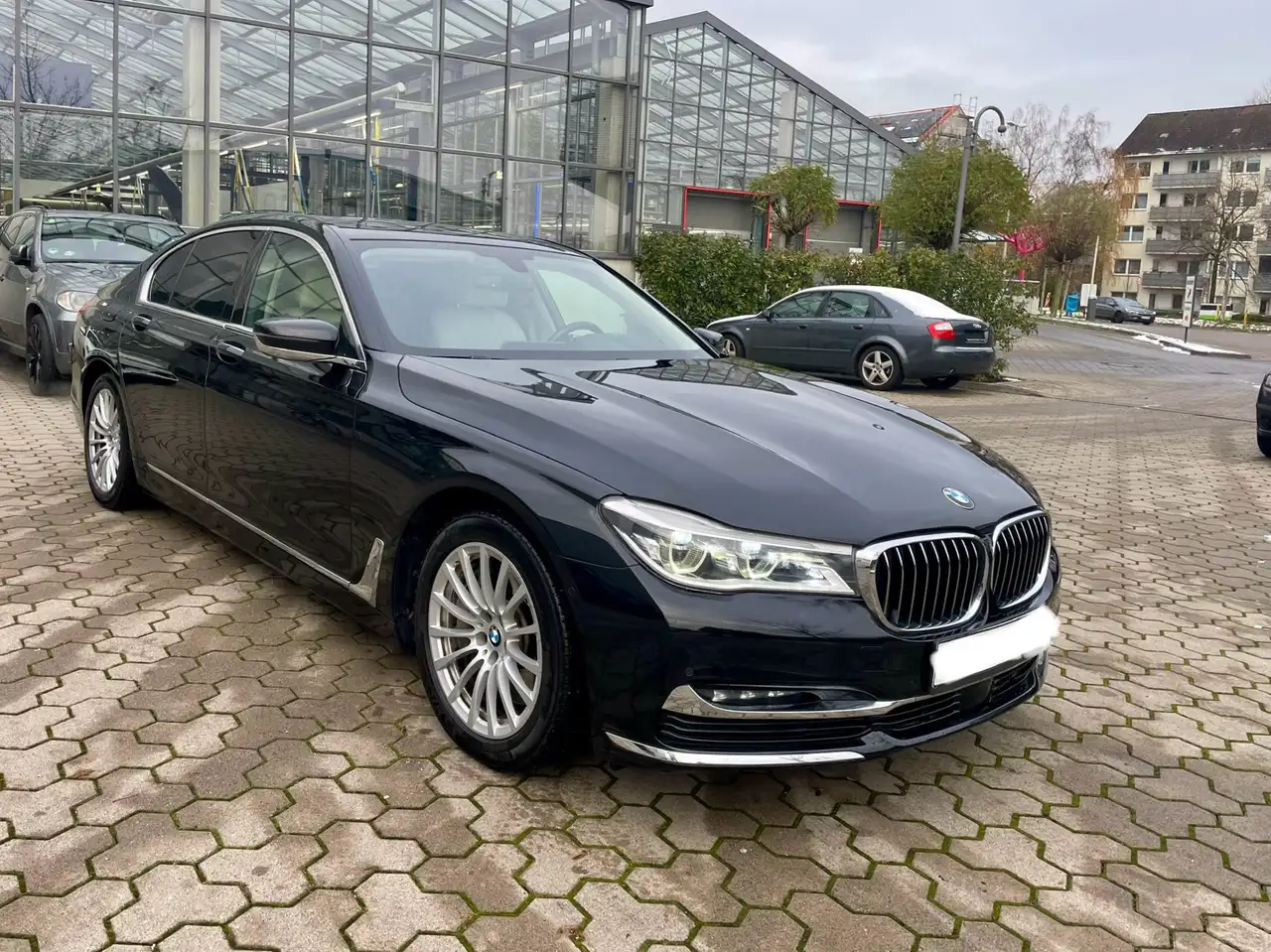 BMW 750