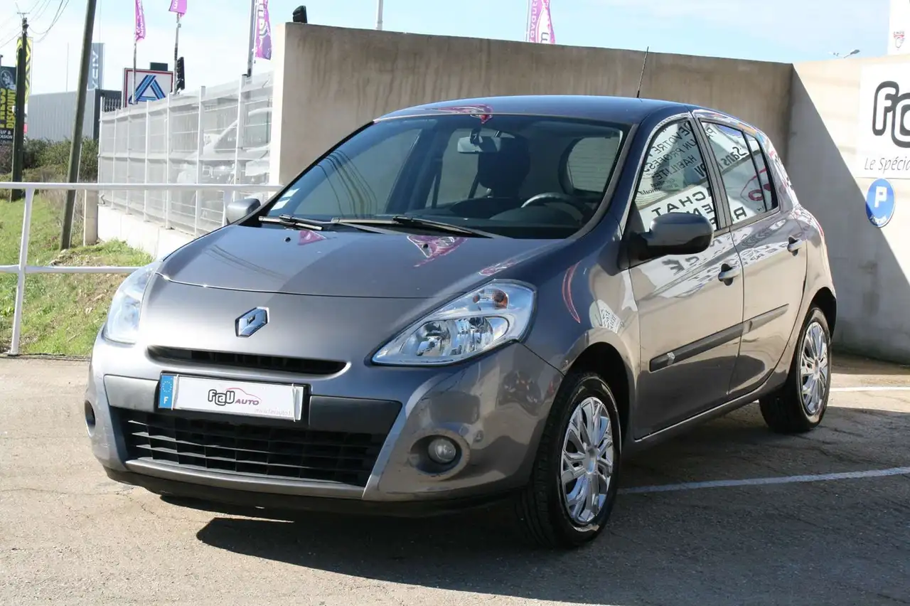 Renault Clio 1.2 16V 75CH ZEN 5P