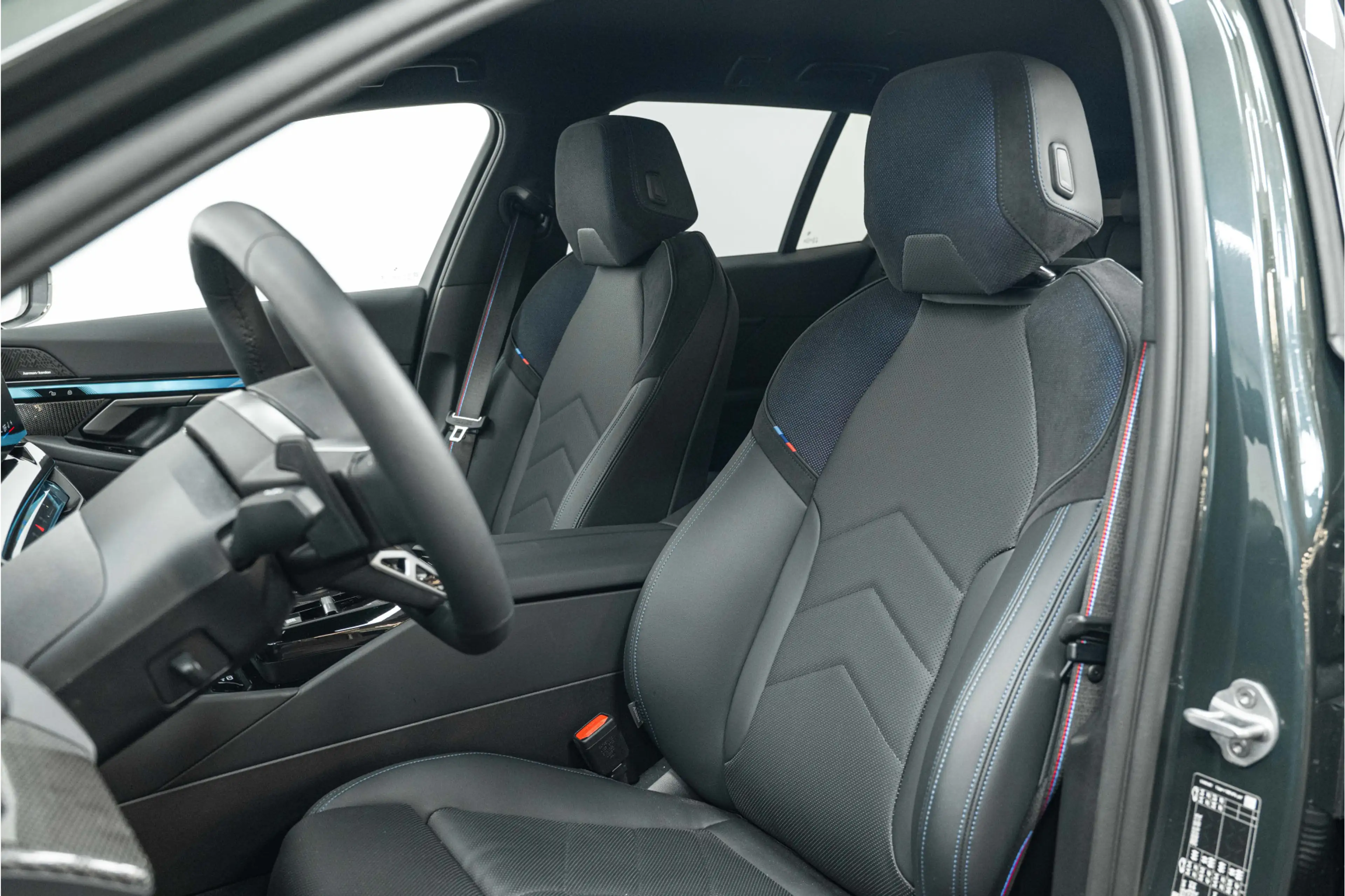 BMW 530 5 Serie Touring 530e M Sport Automaat / Trekhaak / — photo 15
