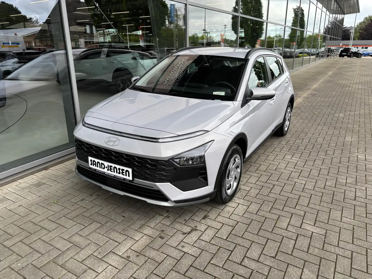 Hyundai BAYON 1.0 T-GDi Essential Tempomat LED Navi Grau - 2