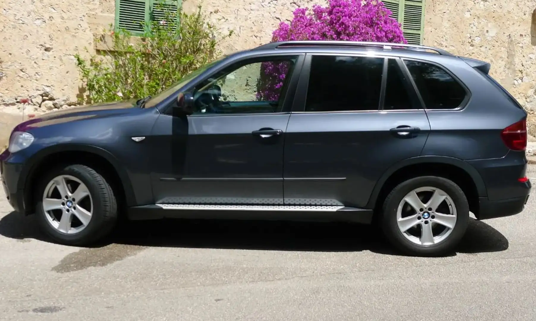 BMW X5 xDrive+30dA+Exclusive+Edition Grey - 2
