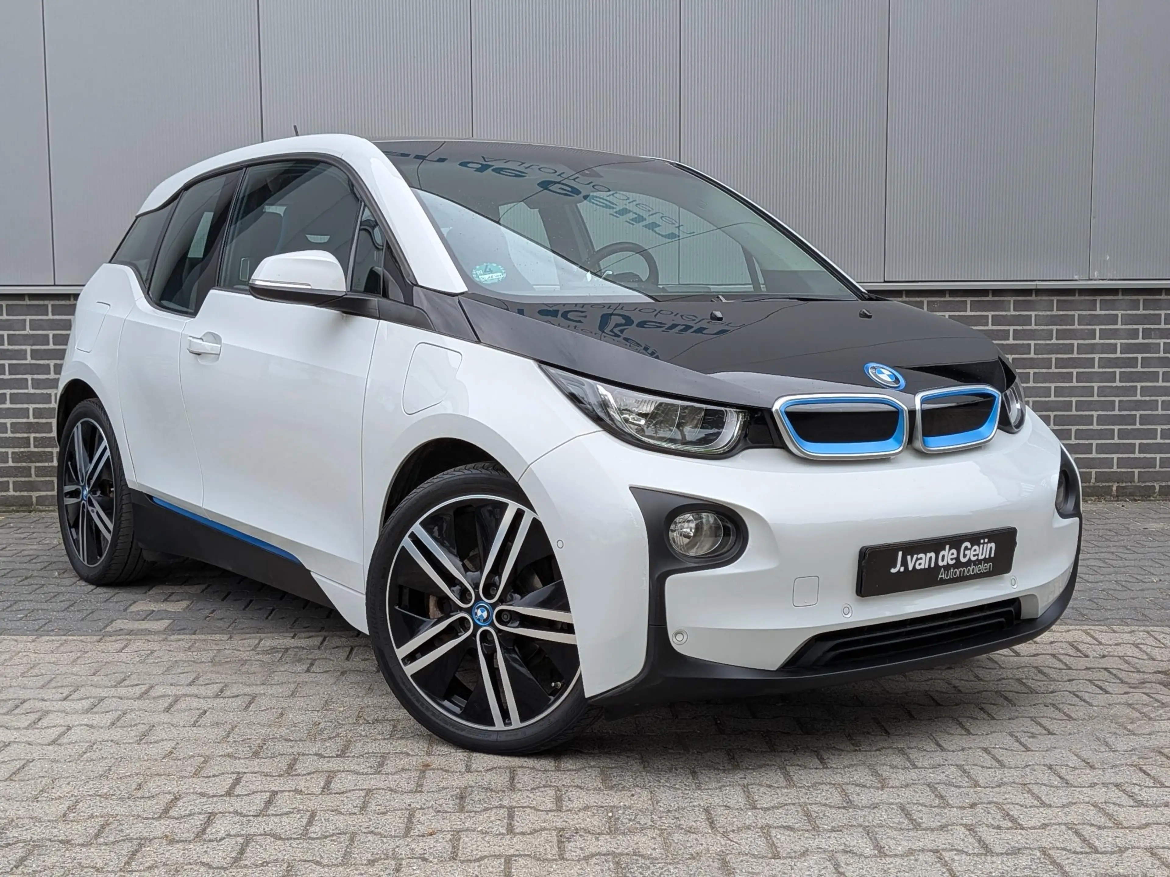 BMW i3 Range Extender | Parkingpack | Airco | 20" | Sluit — photo 24