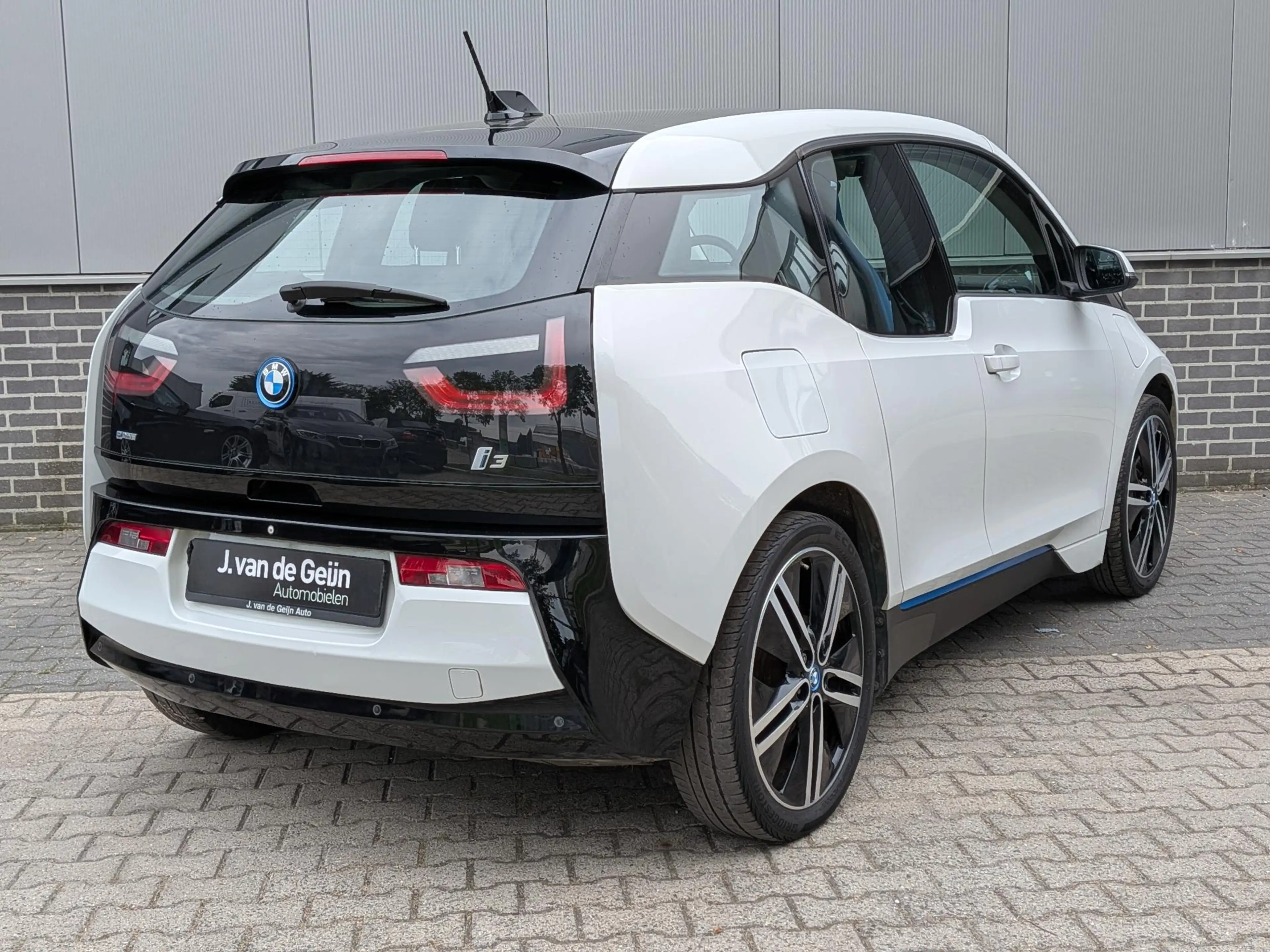 BMW i3 Range Extender | Parkingpack | Airco | 20" | Sluit — photo 20