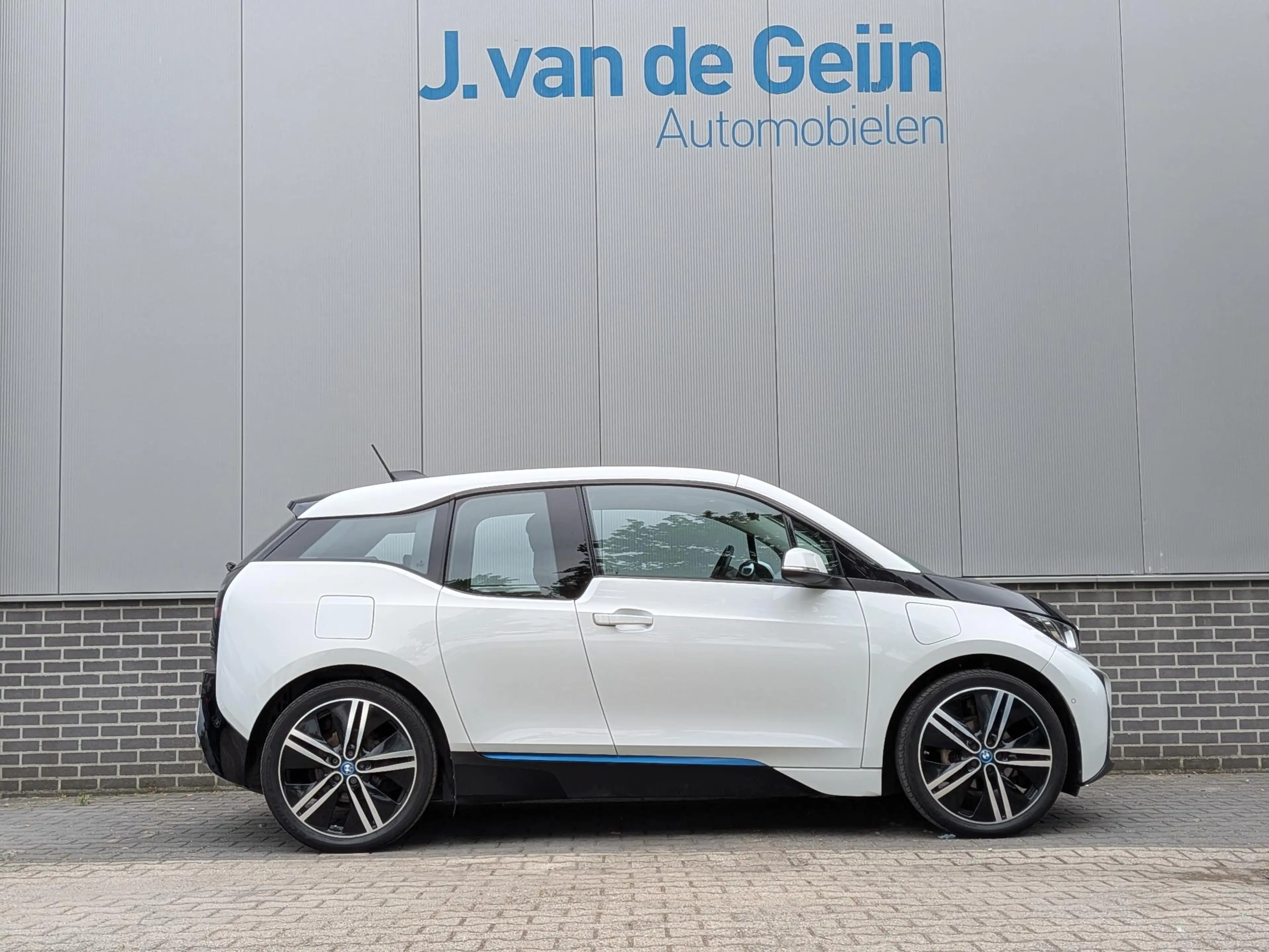 BMW i3 Range Extender | Parkingpack | Airco | 20" | Sluit — photo 5