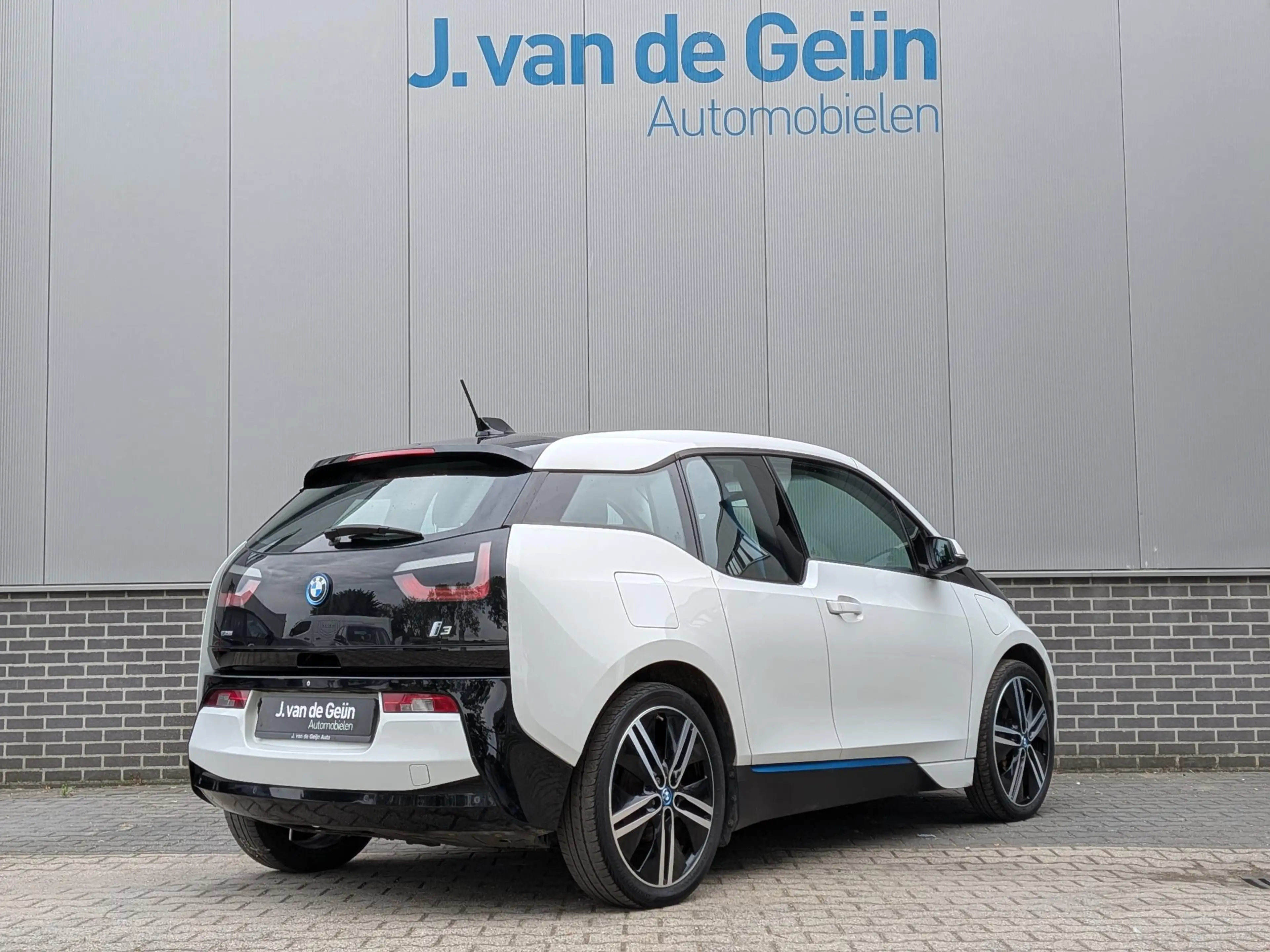 BMW i3 Range Extender | Parkingpack | Airco | 20" | Sluit — photo 4