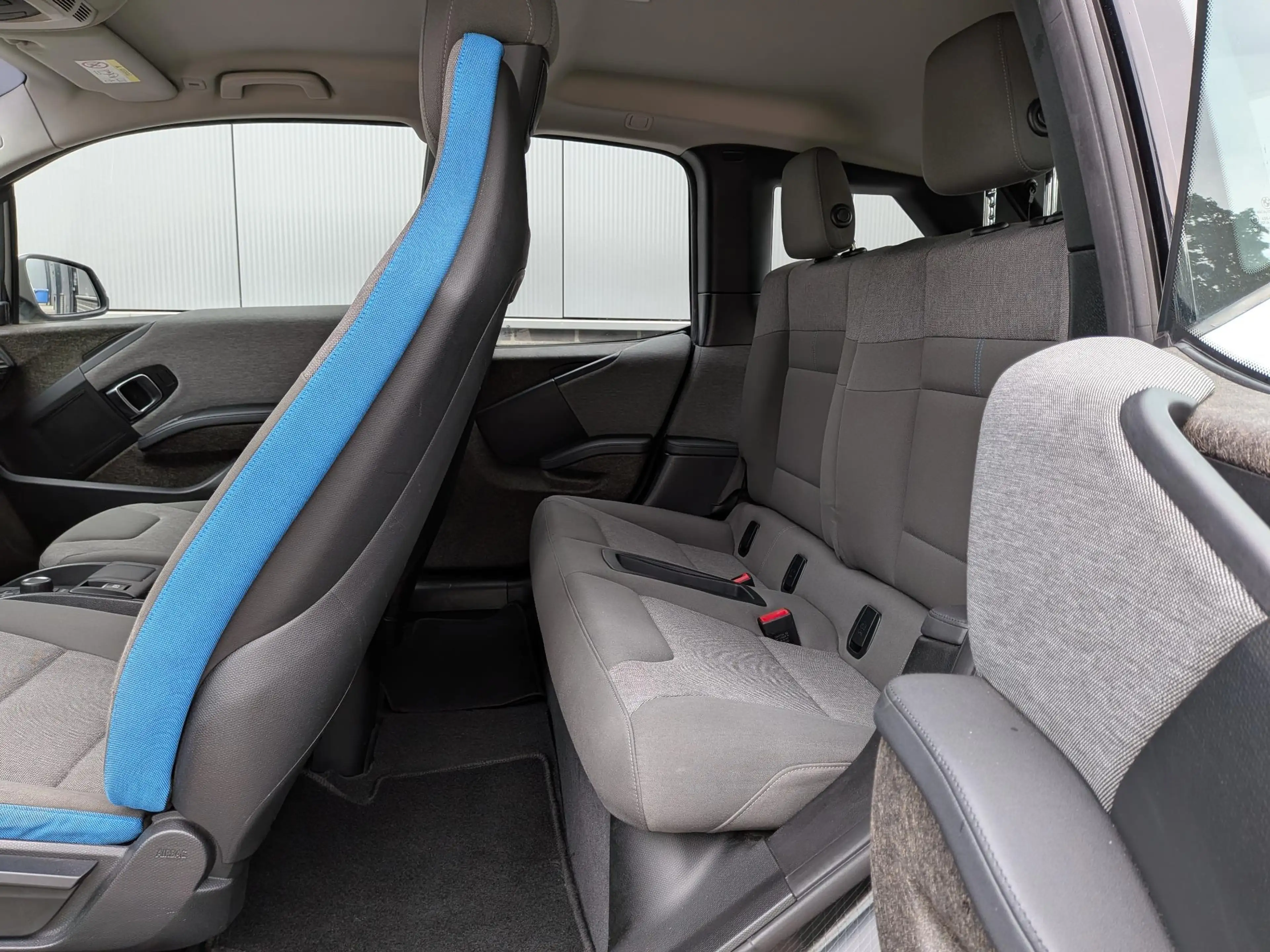 BMW i3 Range Extender | Parkingpack | Airco | 20" | Sluit — photo 10