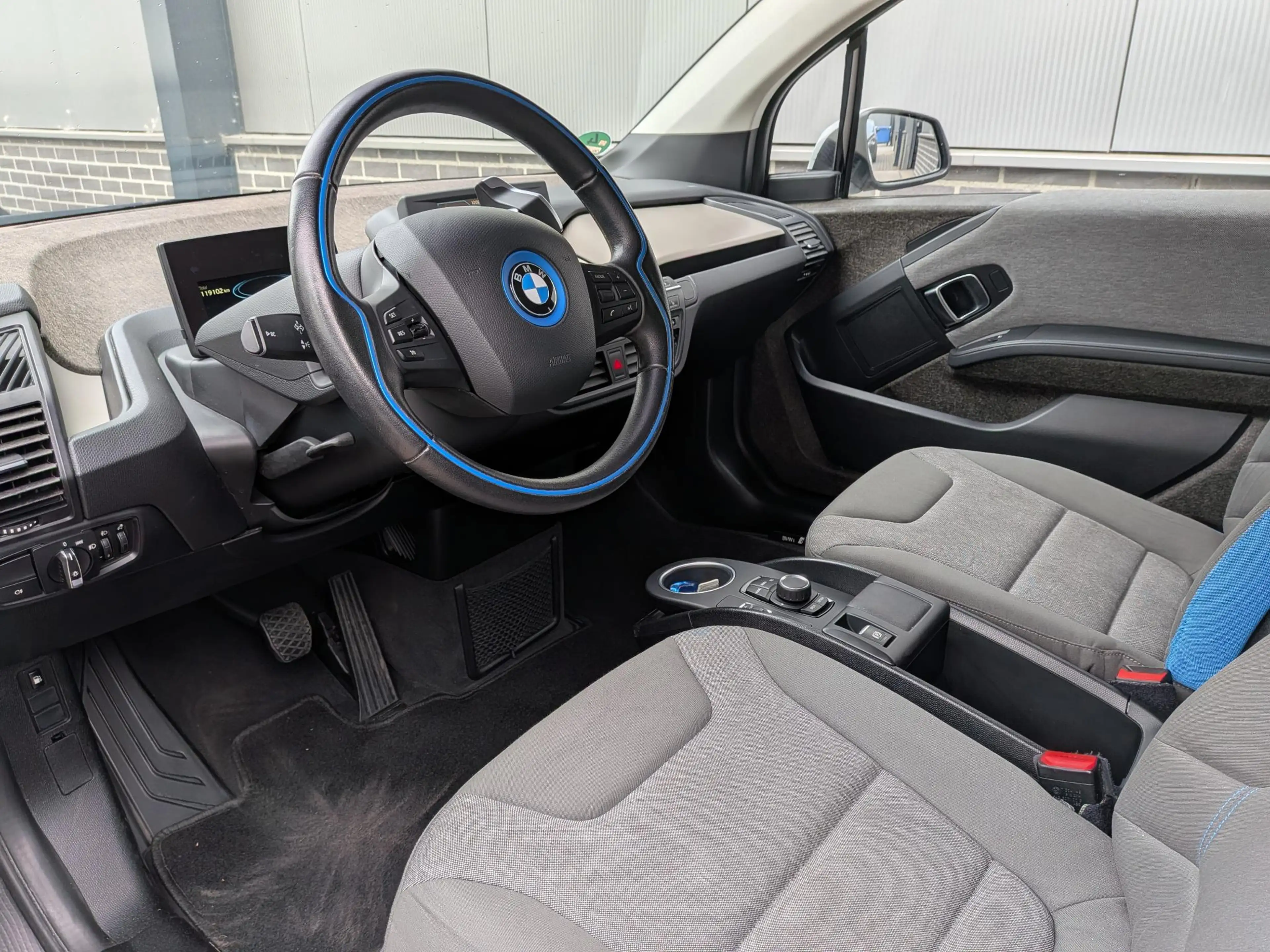 BMW i3 Range Extender | Parkingpack | Airco | 20" | Sluit — photo 12