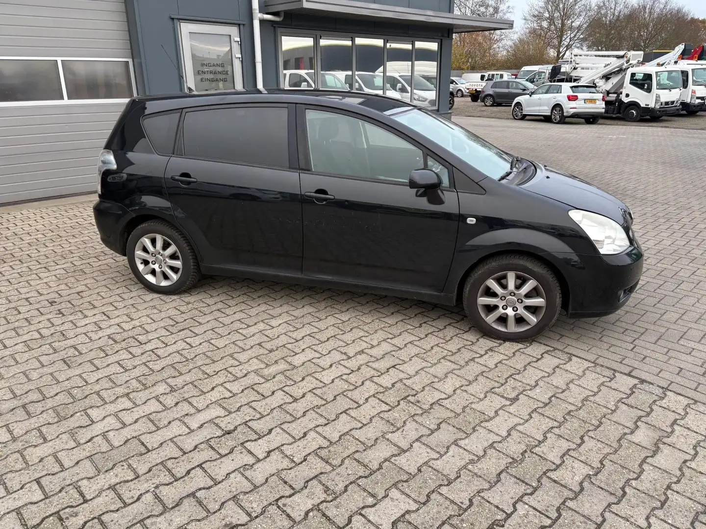 Toyota Verso 1.8 VVT-i Dynamic AIRCO 5 Pers. Noir - 2