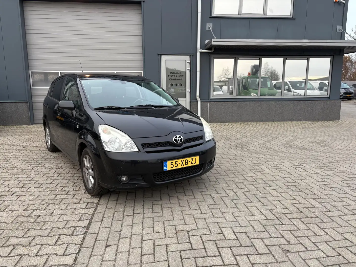 Toyota Verso 1.8 VVT-i Dynamic AIRCO 5 Pers. Noir - 1