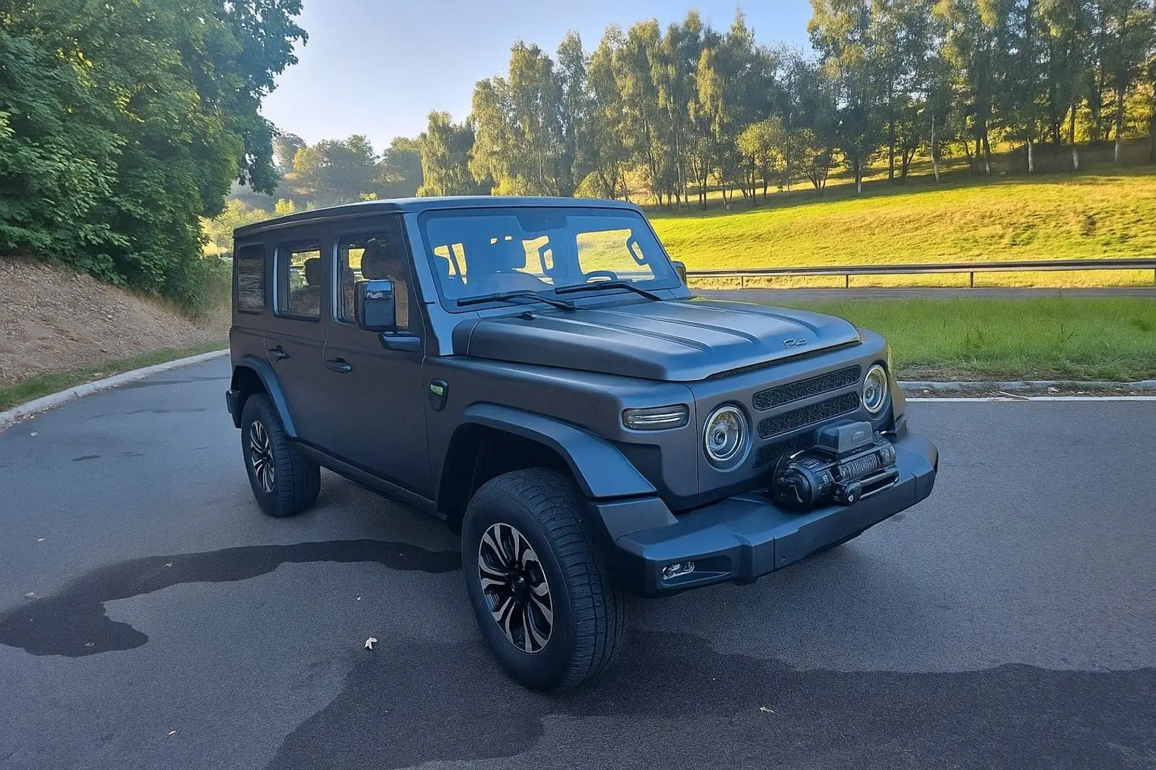 BAW BAW 212 ,Seilwinde, Suchscheinwerfer Grau - 1