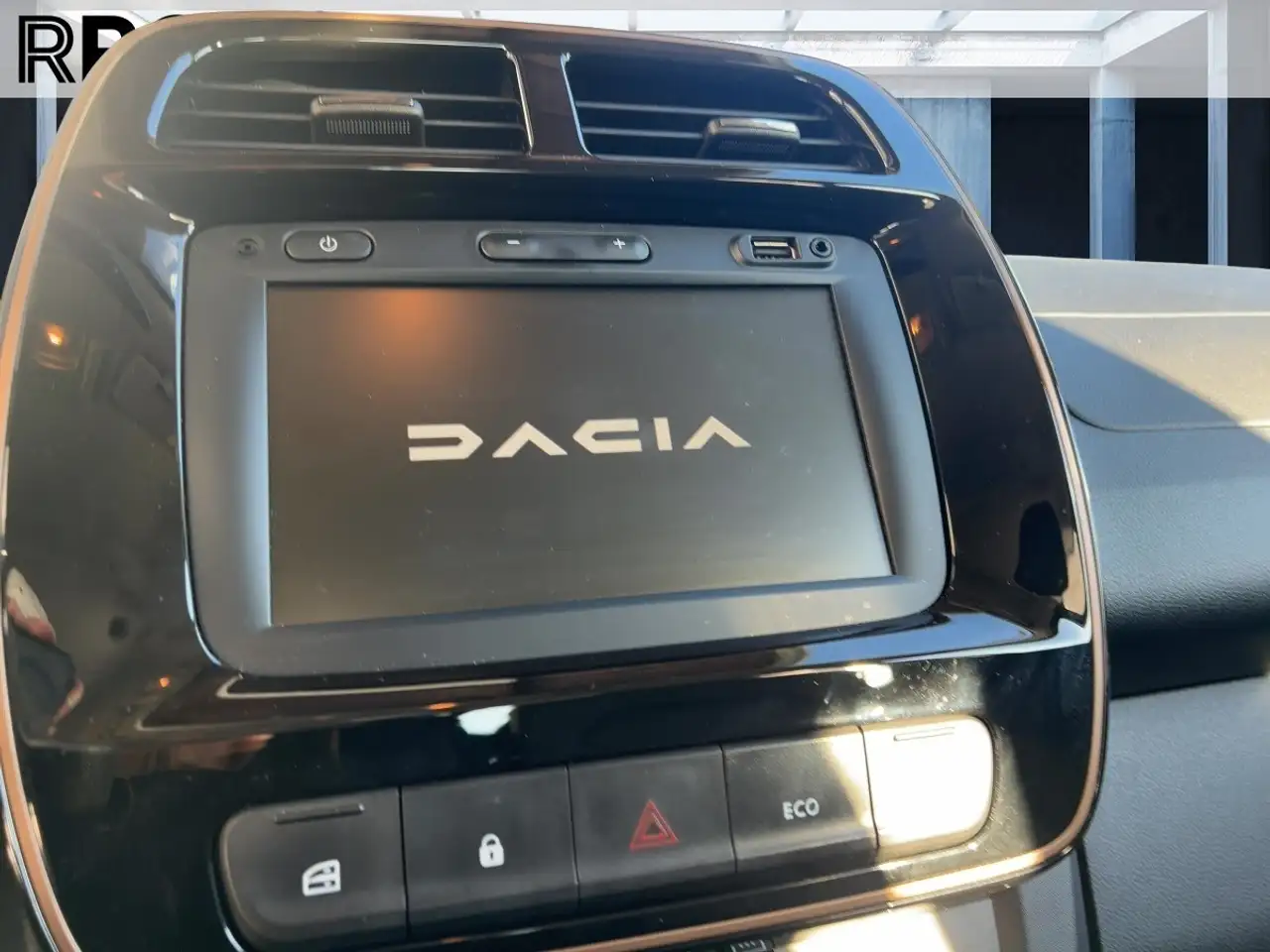 Dacia Spring Extreme ELECTRIC 65 Rückfahrkamera PDC BT 12