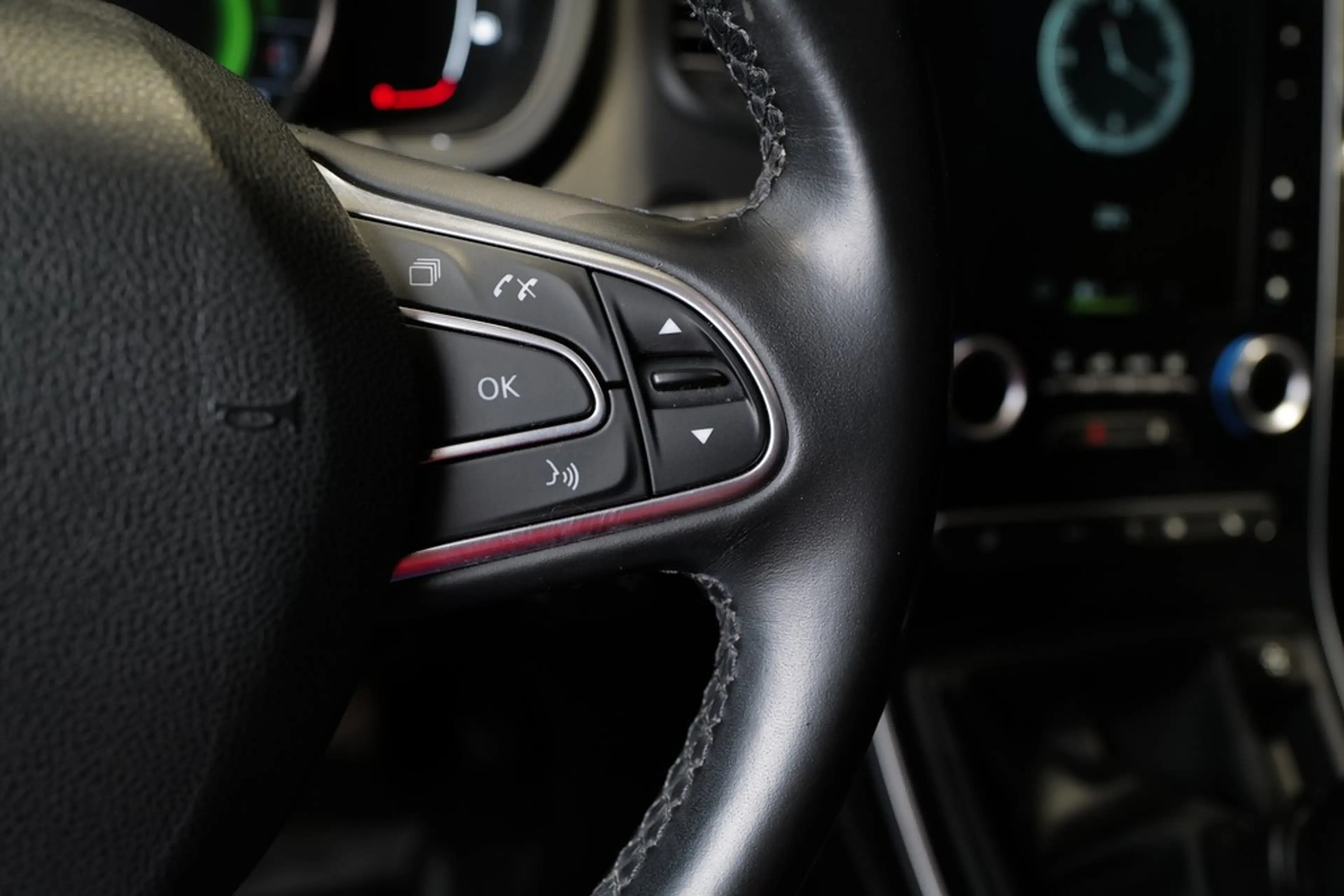 Renault Scenic IV BOSE Edition — photo 11