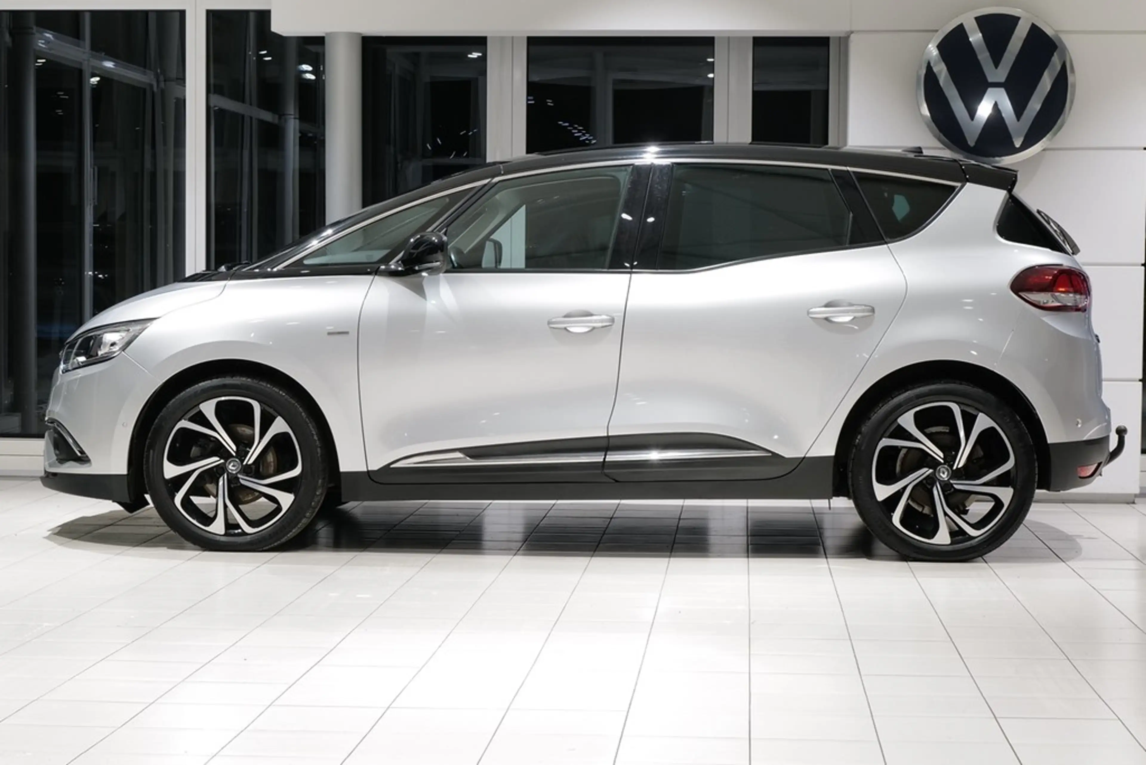 Renault Scenic IV BOSE Edition — photo 5