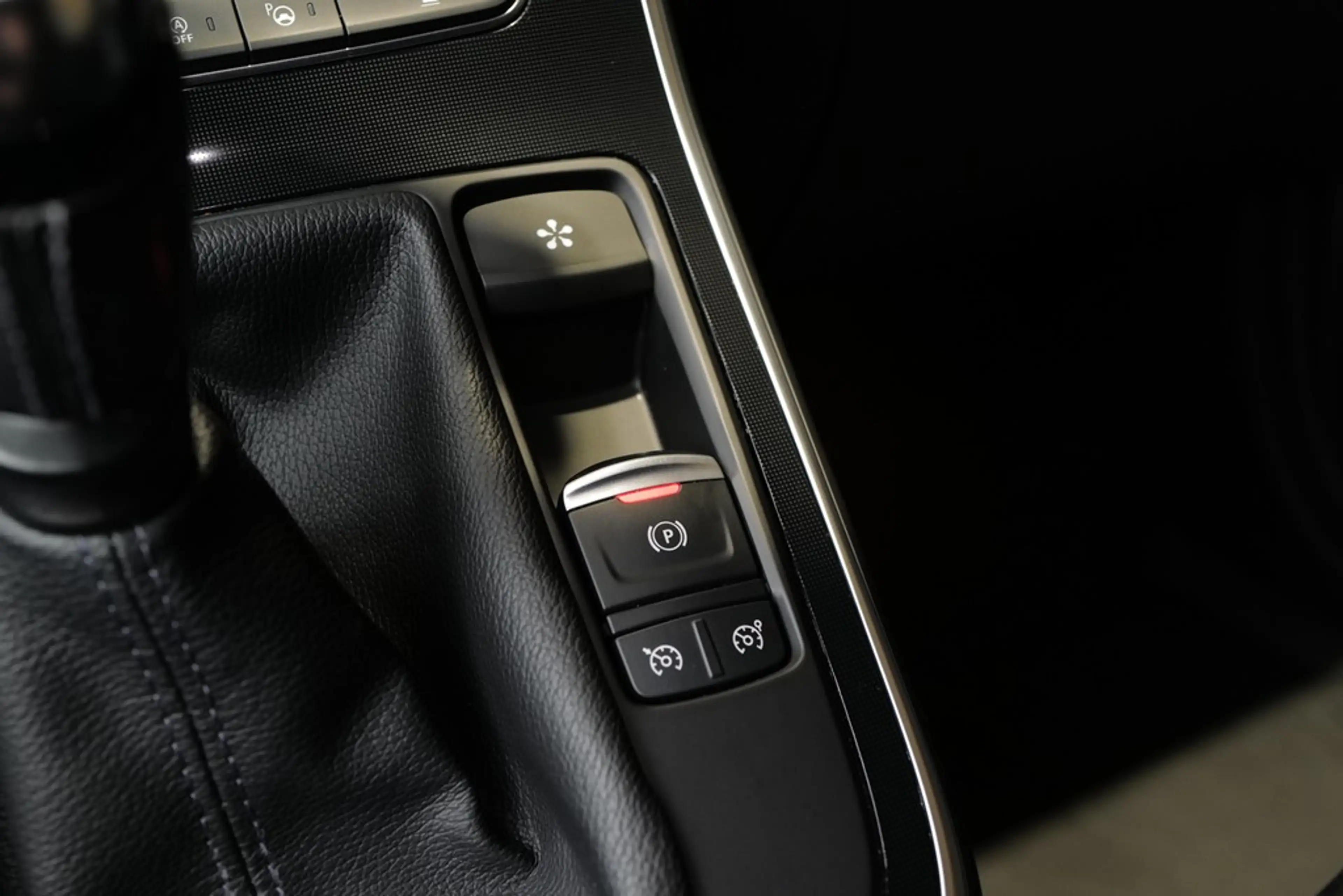 Renault Scenic IV BOSE Edition — photo 13