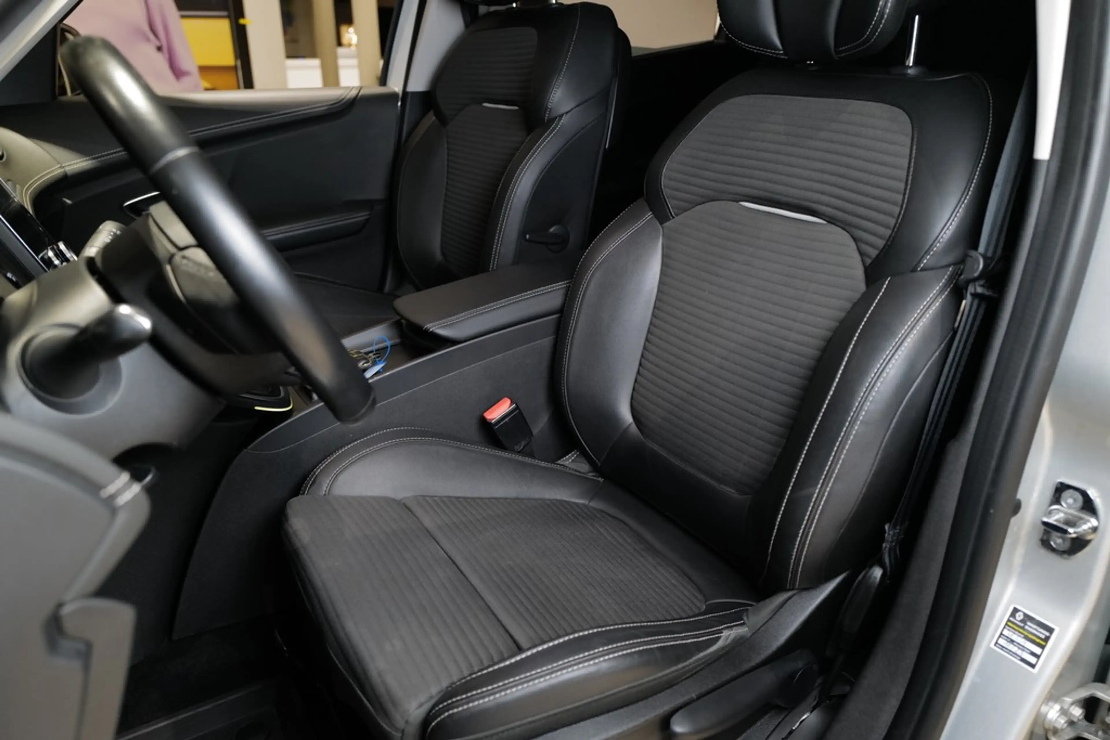 Renault Scenic IV BOSE Edition — photo 8